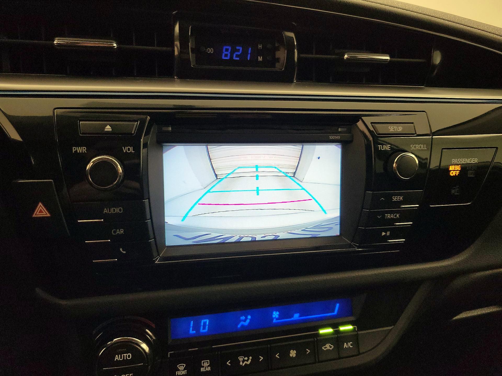 Thumbnail: 2015 Toyota Corolla - 14