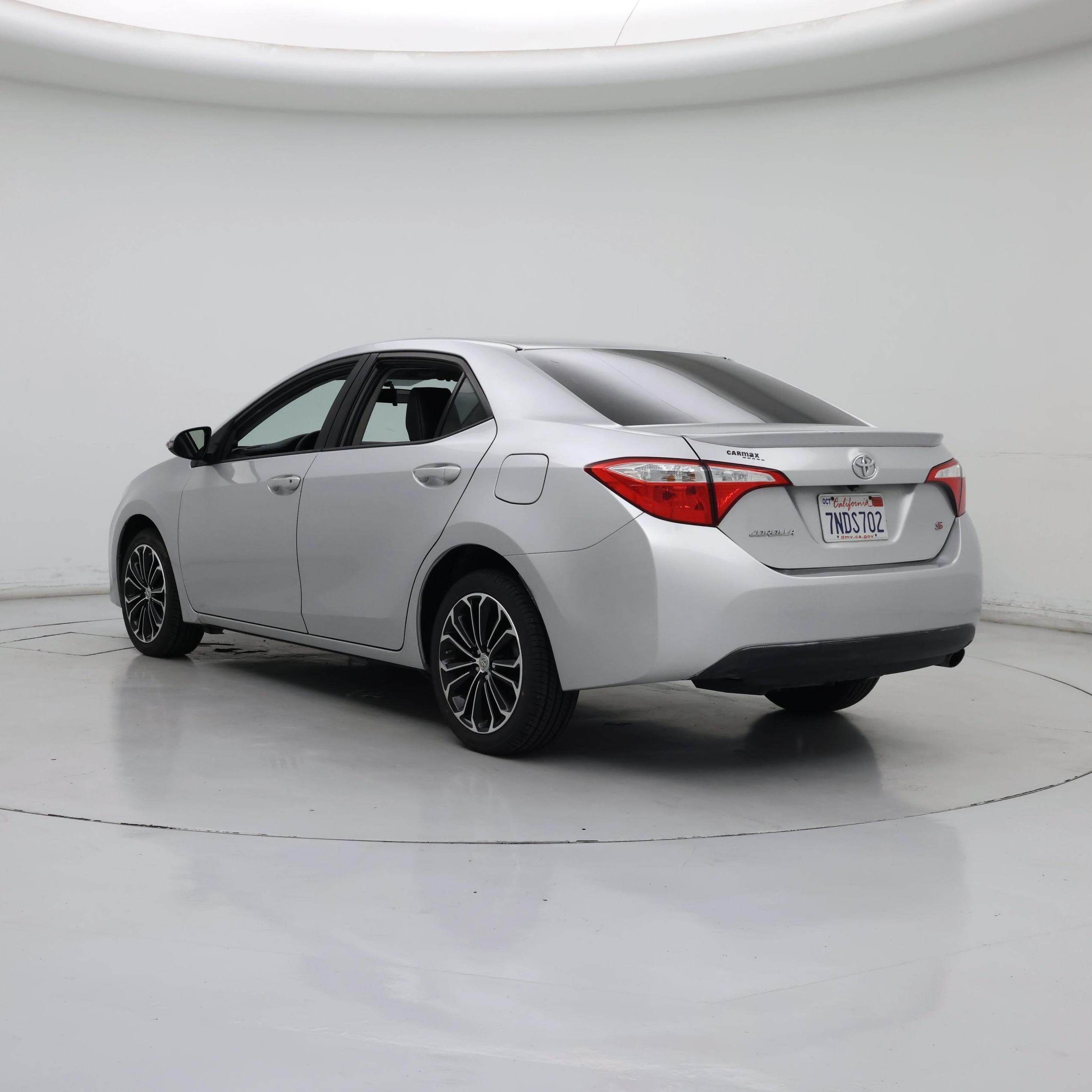 Thumbnail: 2015 Toyota Corolla - 2