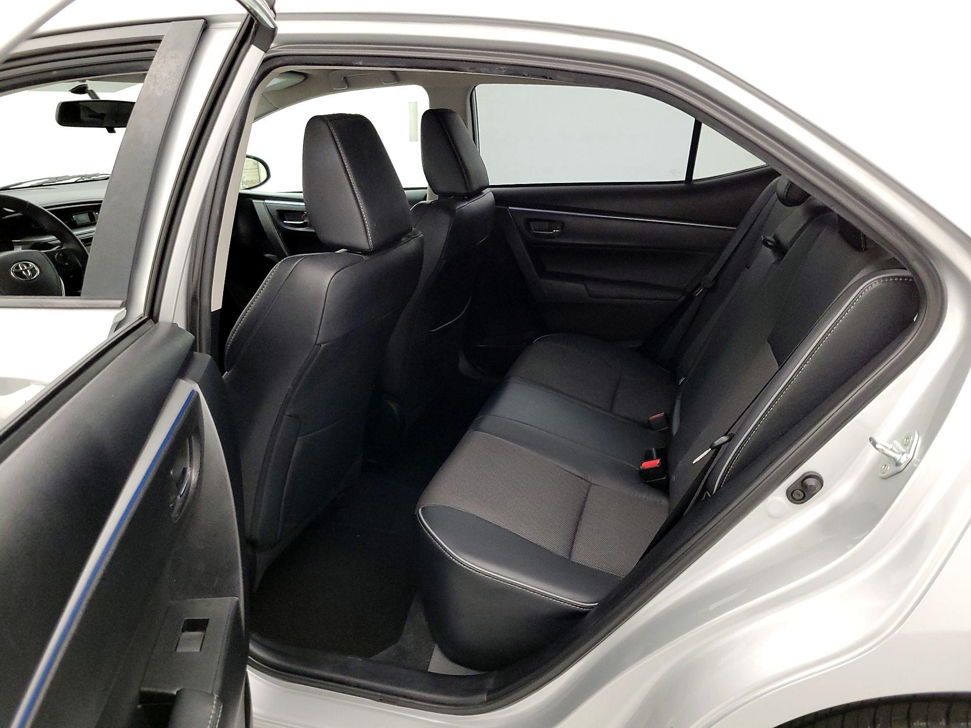 Thumbnail: 2015 Toyota Corolla - 19