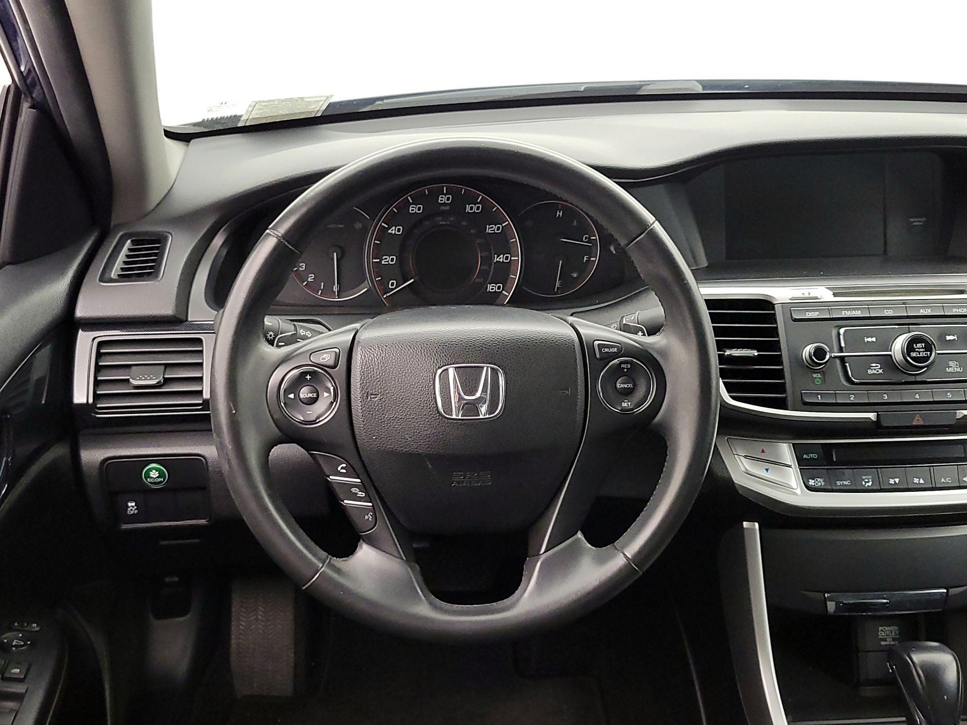 Thumbnail: 2015 Honda Accord - 10