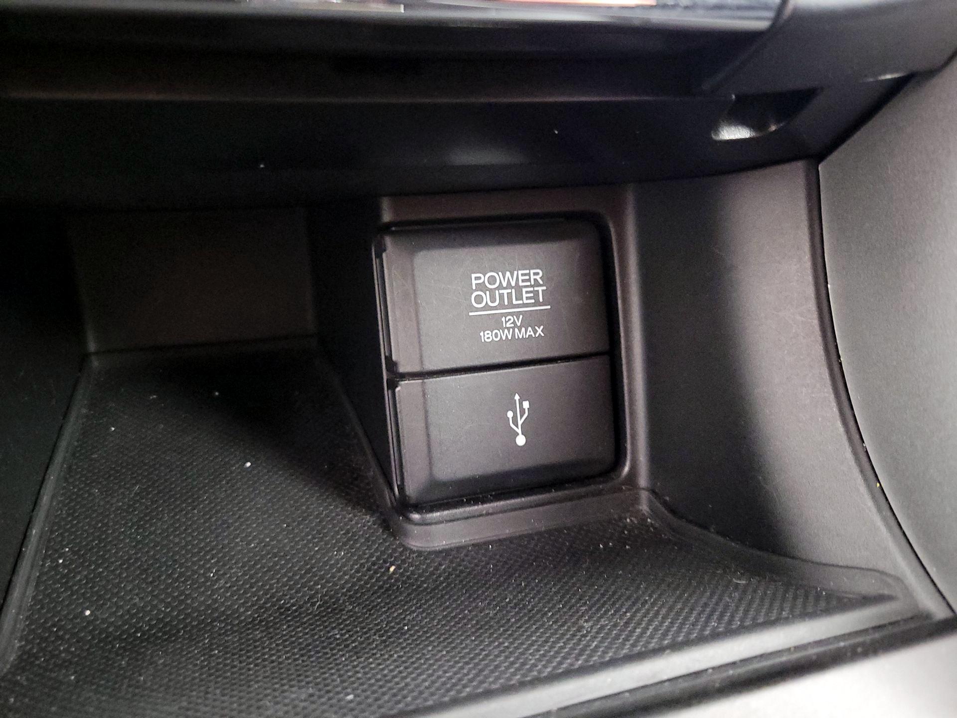 Thumbnail: 2015 Honda Accord - 18