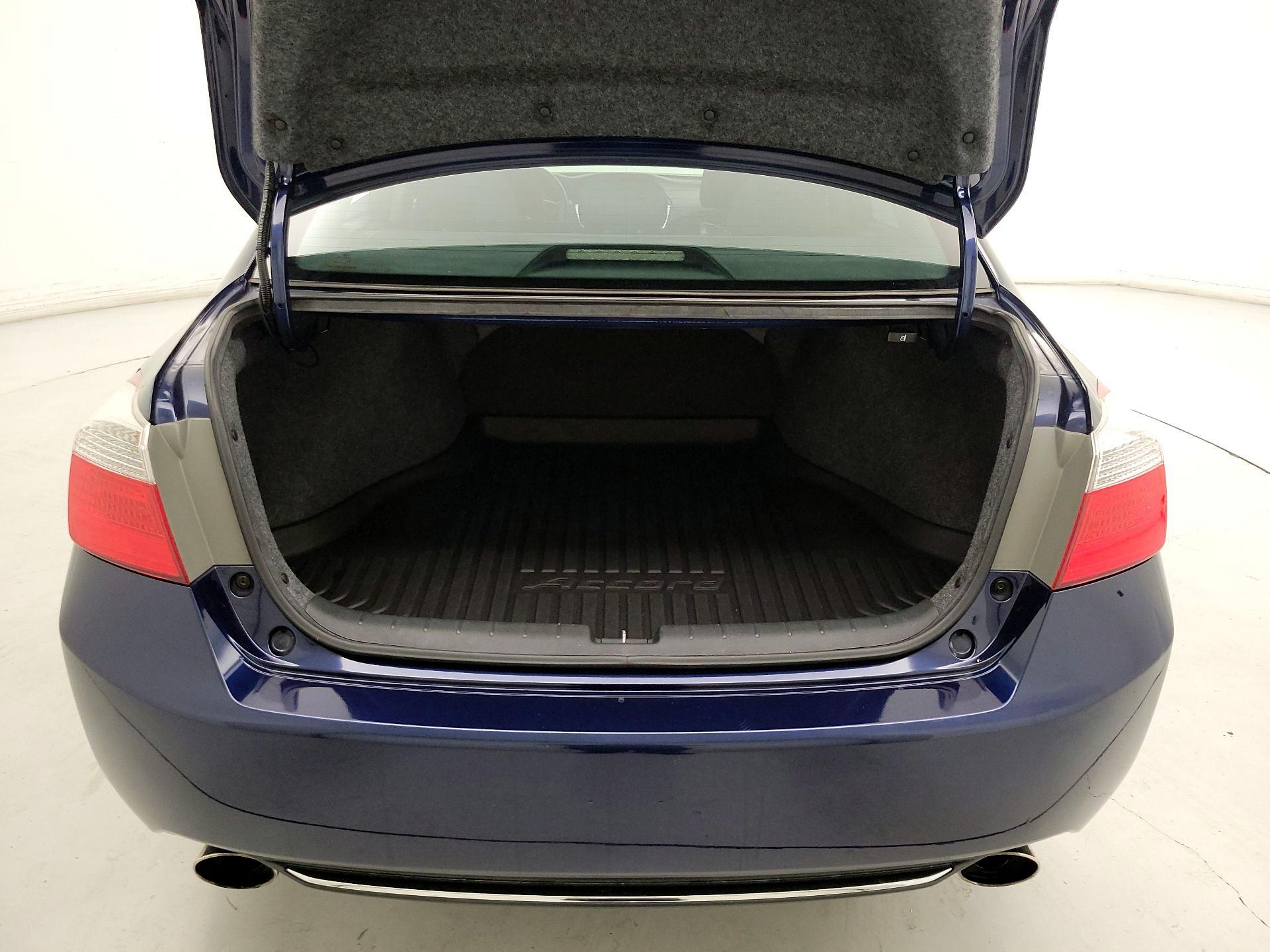 Thumbnail: 2015 Honda Accord - 20