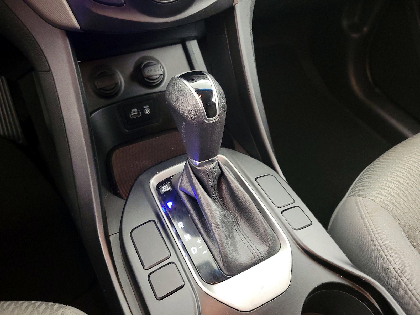 2018 Hyundai Santa Fe Sport - Photo 18