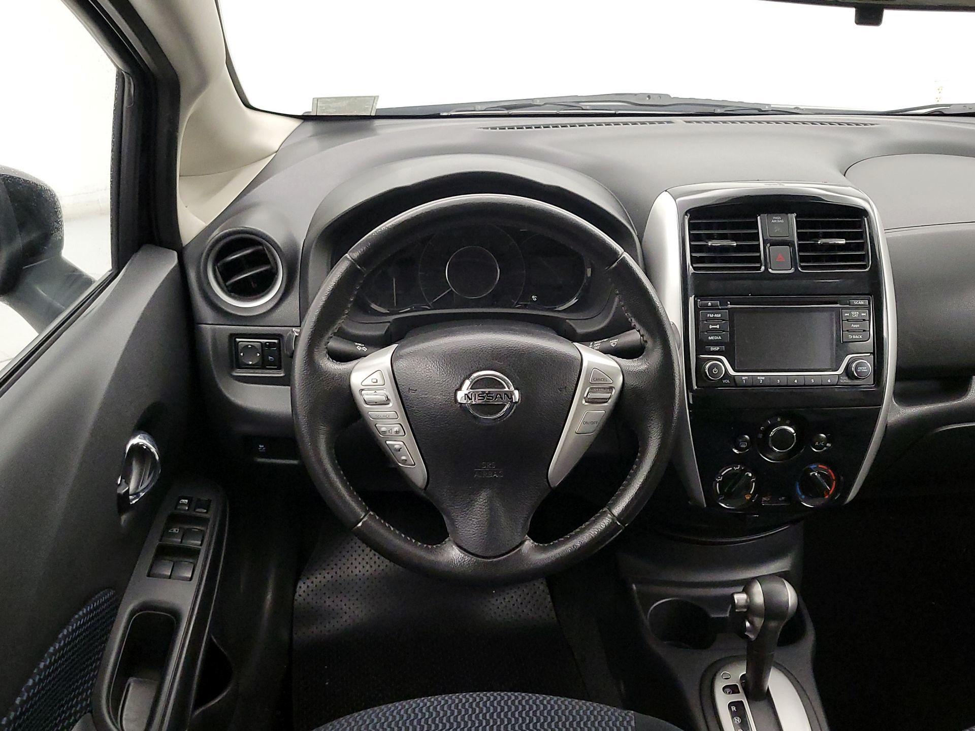 Thumbnail: 2015 Nissan Versa Note - 10