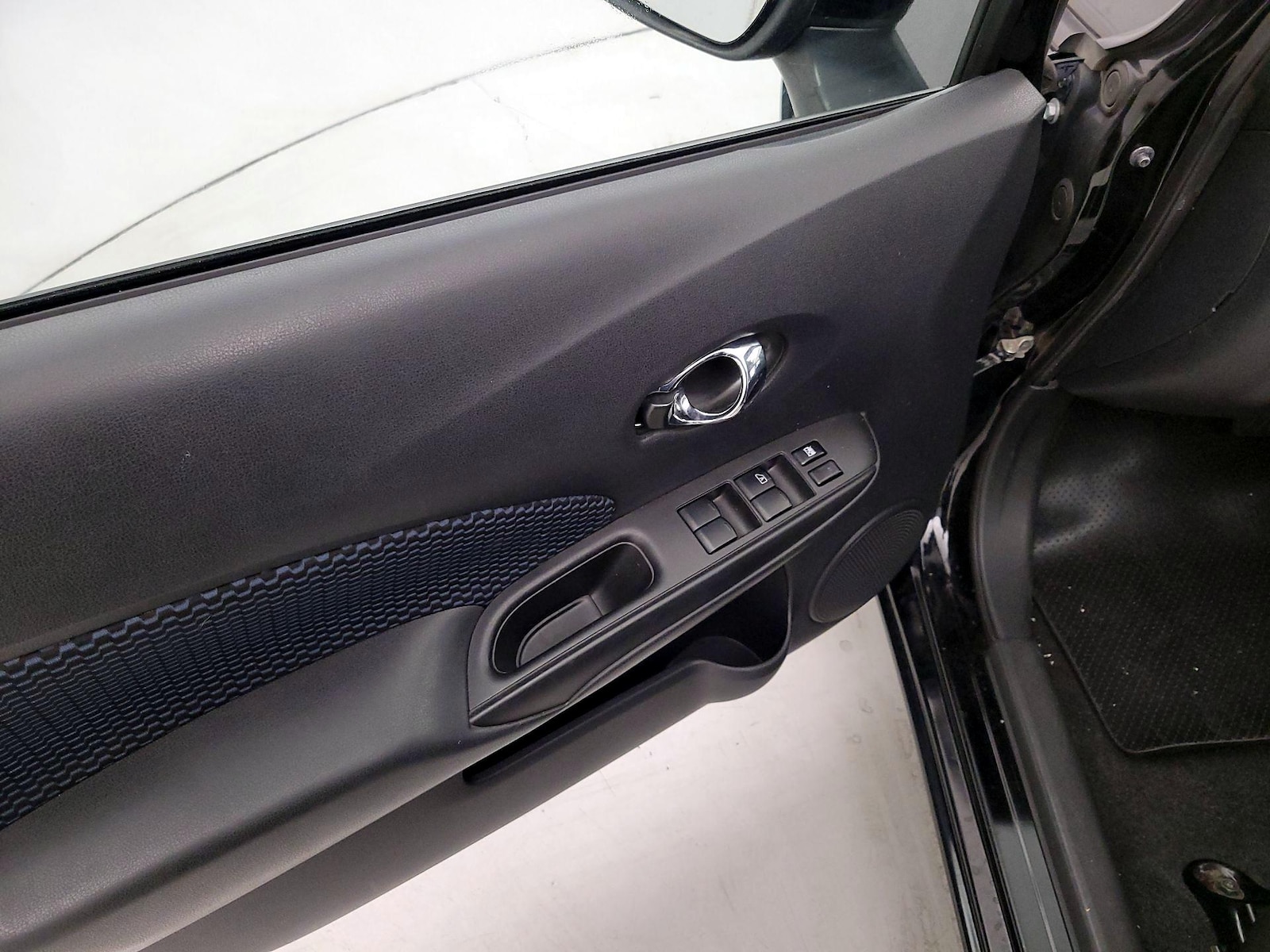 2015 Nissan Versa Note SV - Photo 13