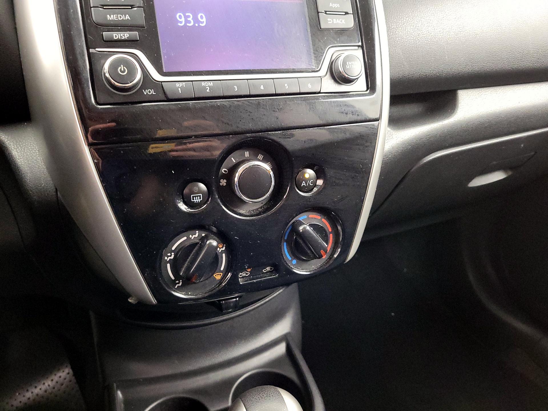 Thumbnail: 2015 Nissan Versa Note - 15