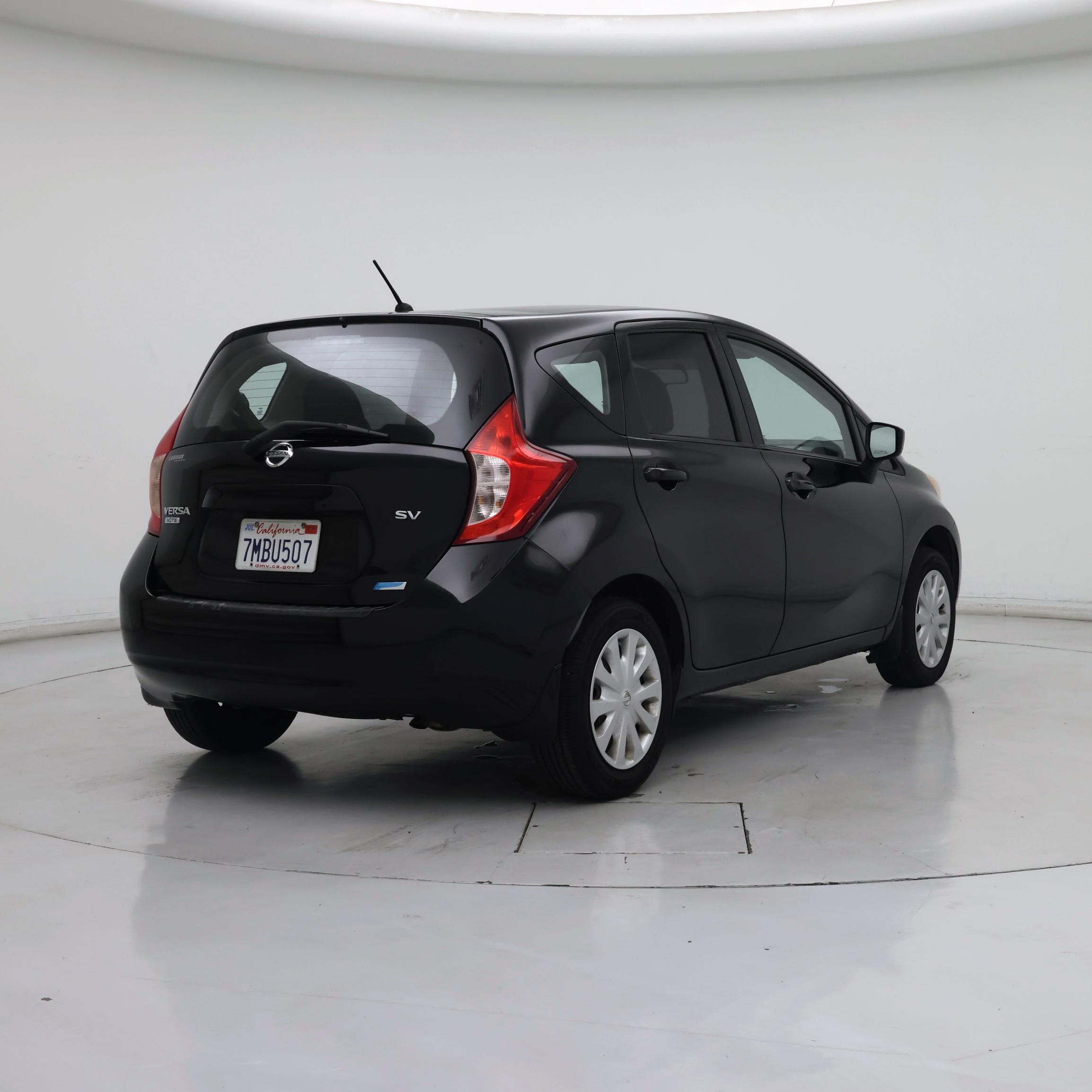 Thumbnail: 2015 Nissan Versa Note - 8