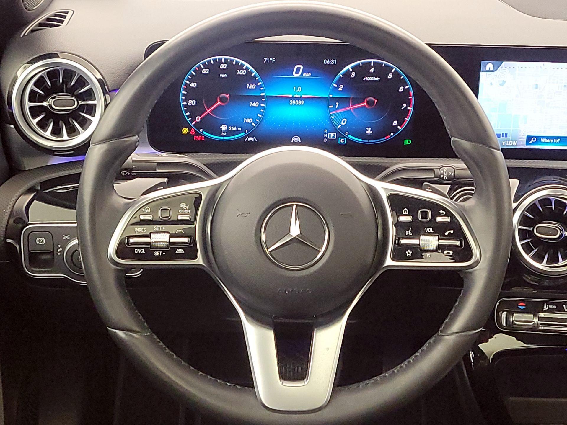 Thumbnail: 2022 Mercedes-Benz A-Class - 10