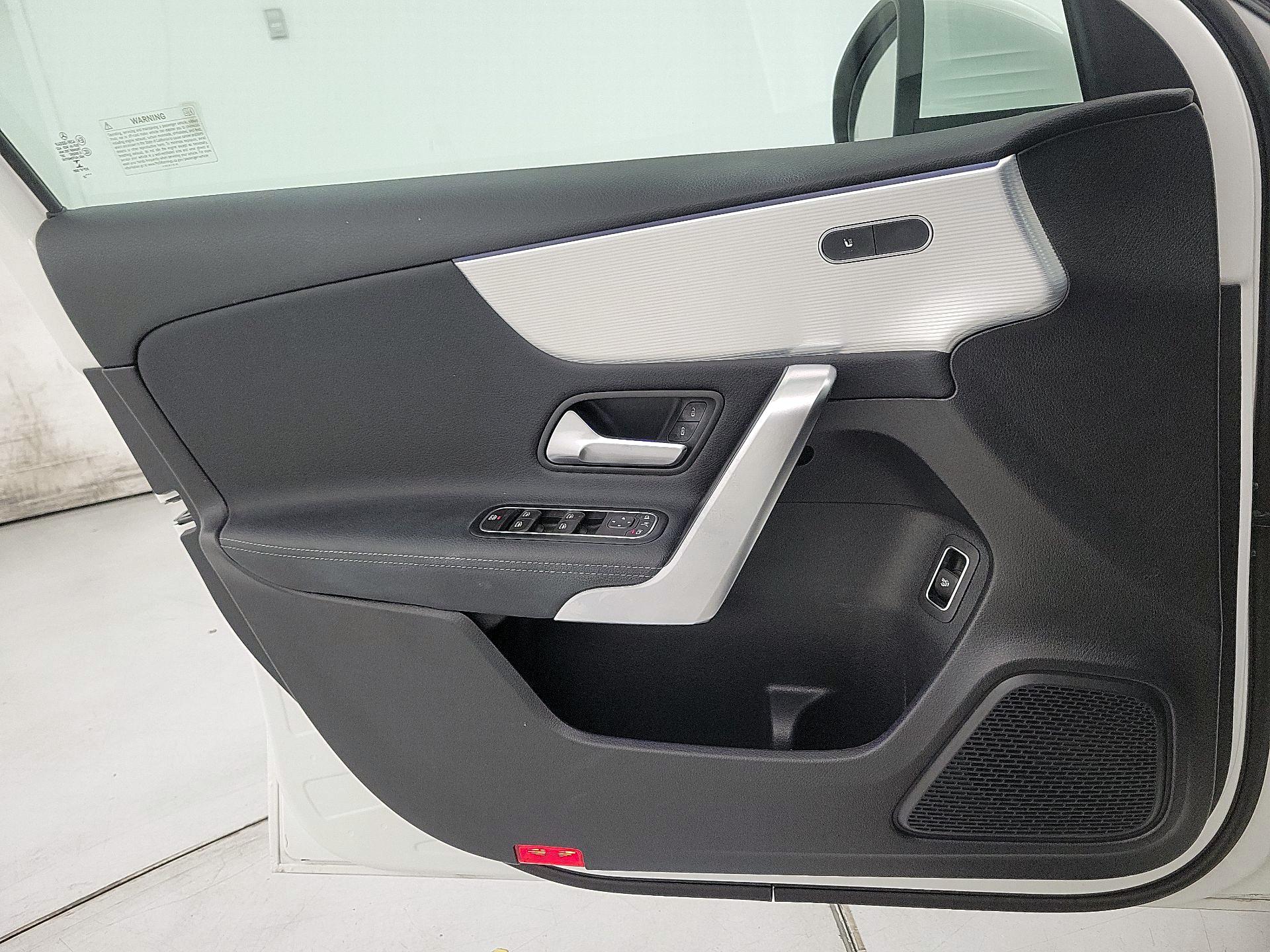 Thumbnail: 2022 Mercedes-Benz A-Class - 12
