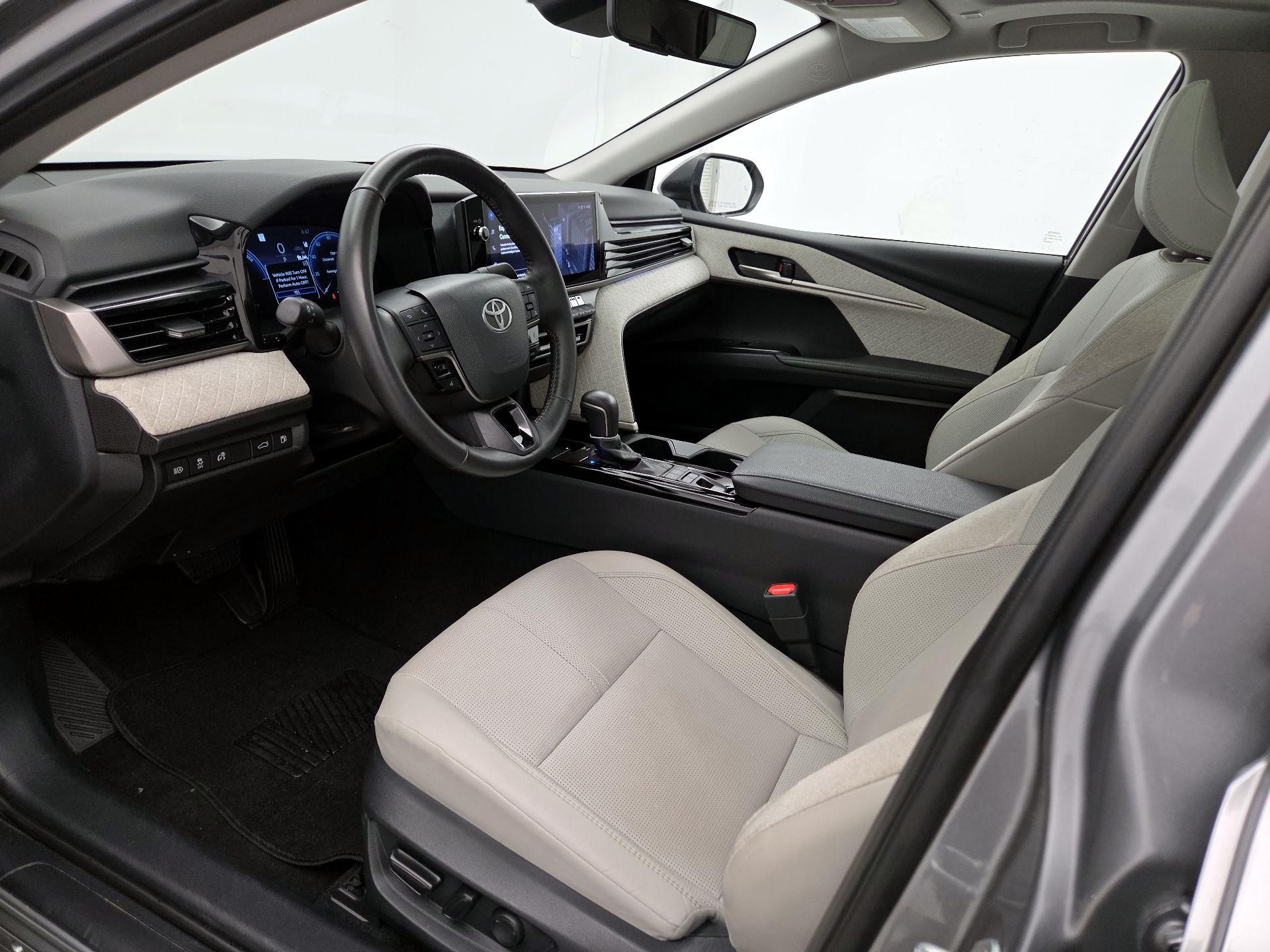 Thumbnail: 2025 Toyota Camry - 11