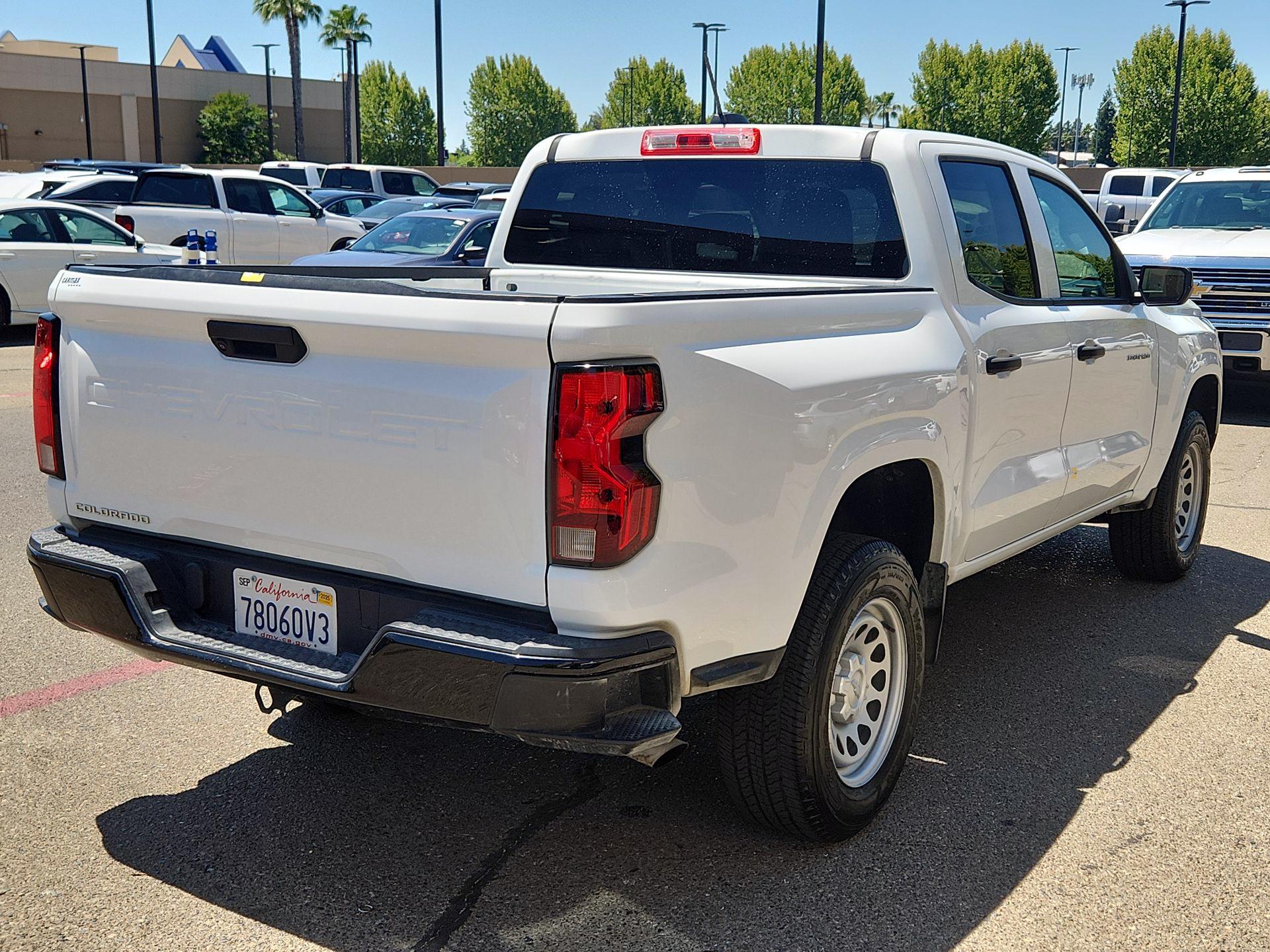 Thumbnail: 2023 Chevrolet Colorado - 5