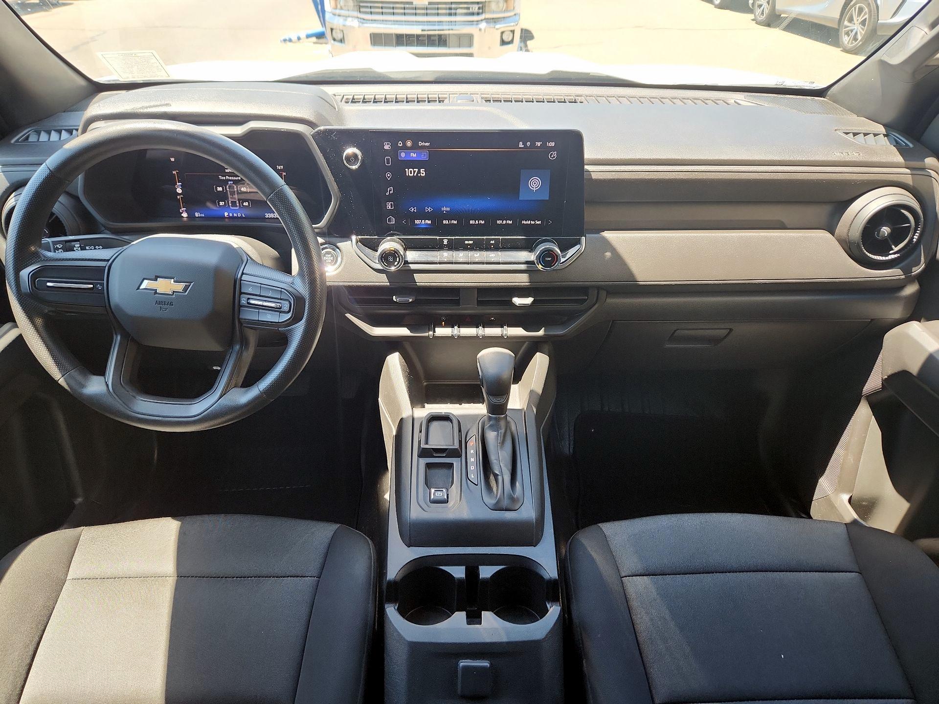 Thumbnail: 2023 Chevrolet Colorado - 8
