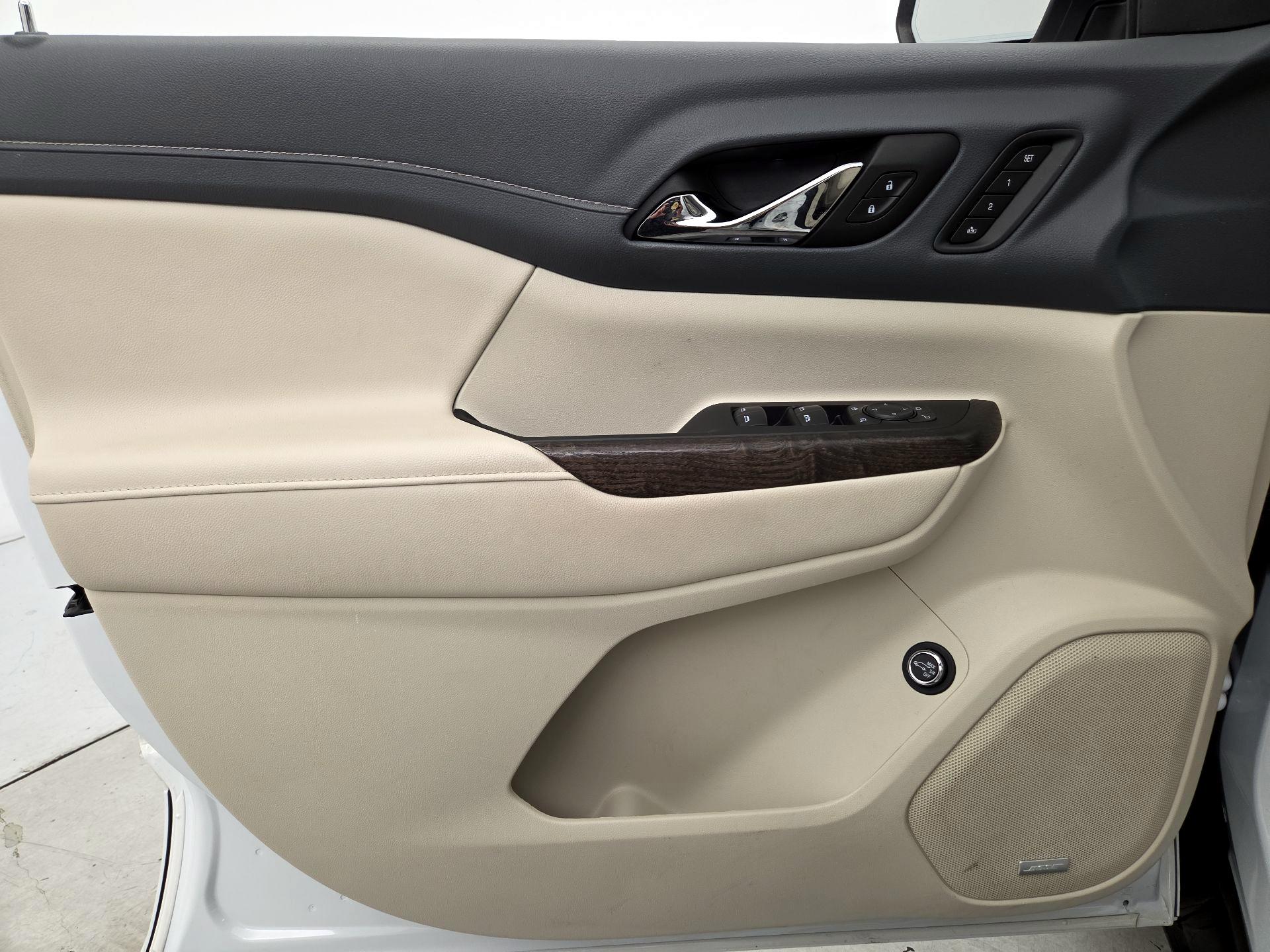 Thumbnail: 2023 GMC Acadia - 12