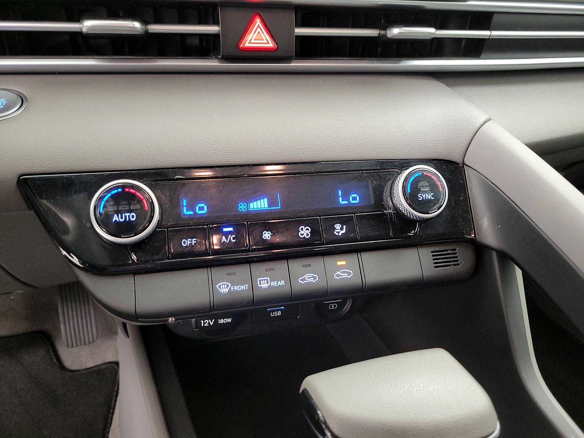 Thumbnail: 2022 Hyundai Elantra - 14