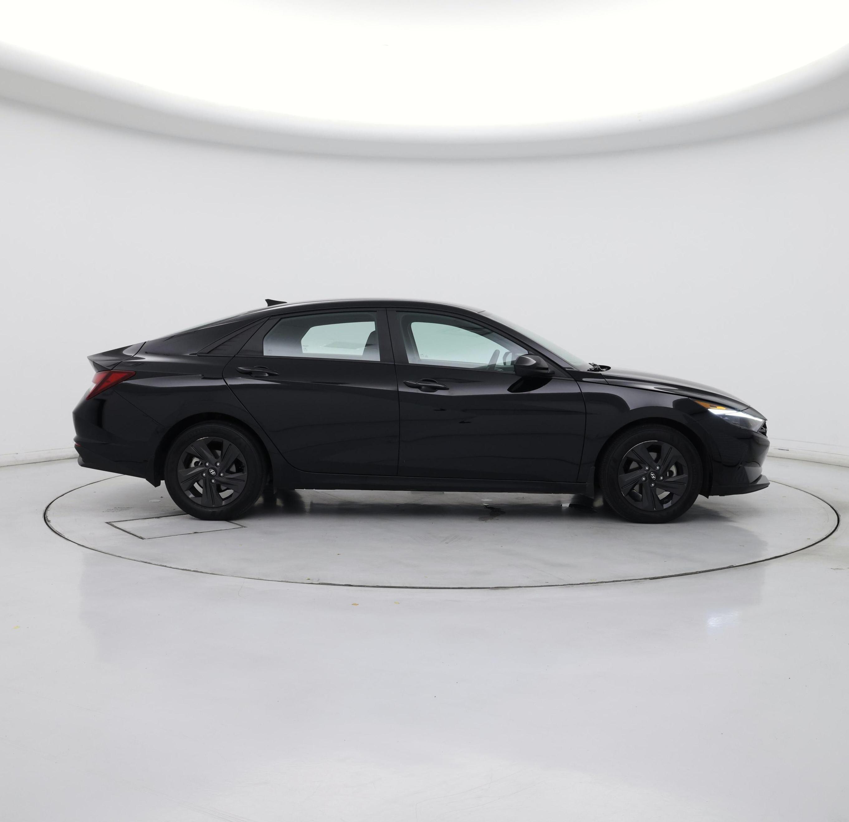 Thumbnail: 2022 Hyundai Elantra - 7