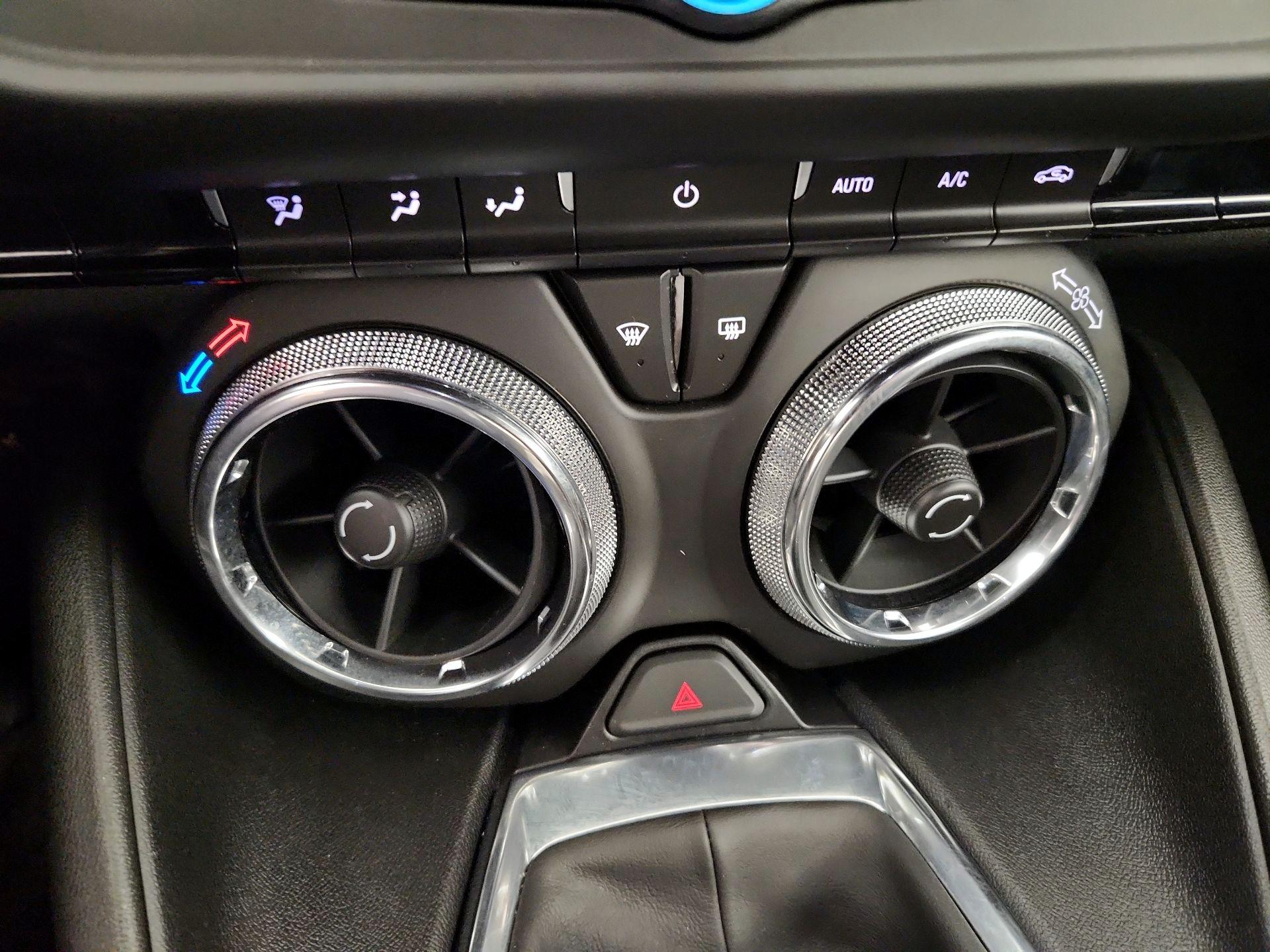 Thumbnail: 2020 Chevrolet Camaro - 16