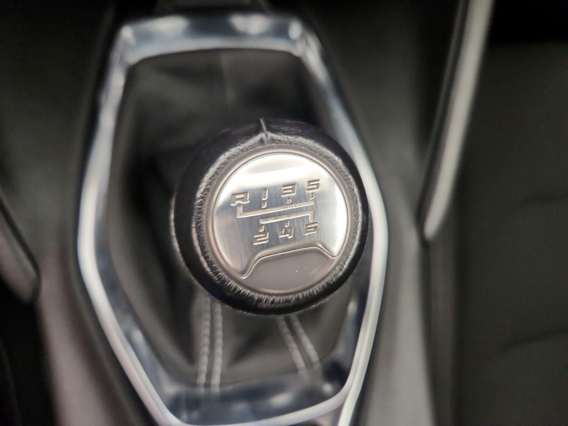 Thumbnail: 2020 Chevrolet Camaro - 17