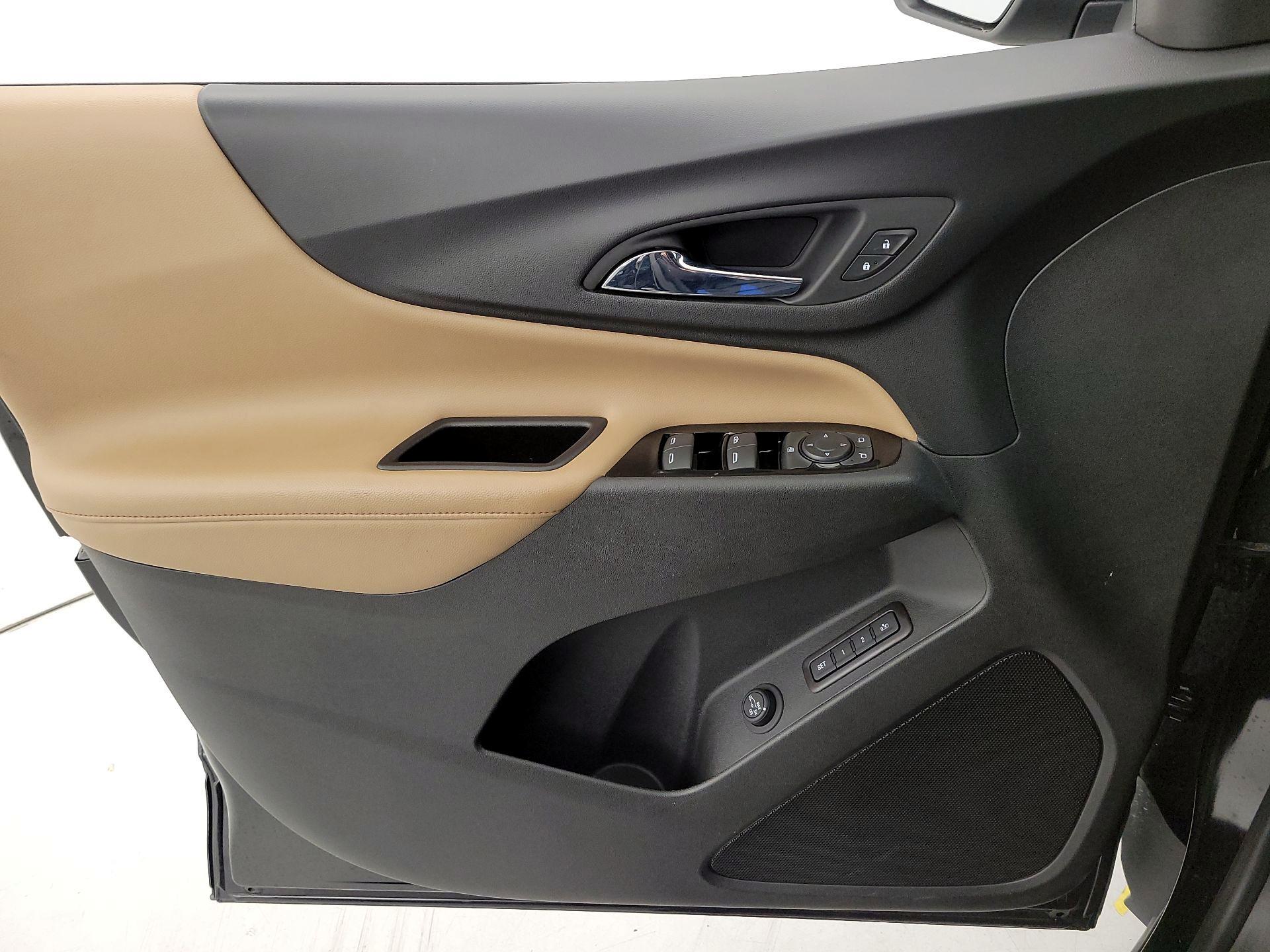 Thumbnail: 2022 Chevrolet Equinox - 12