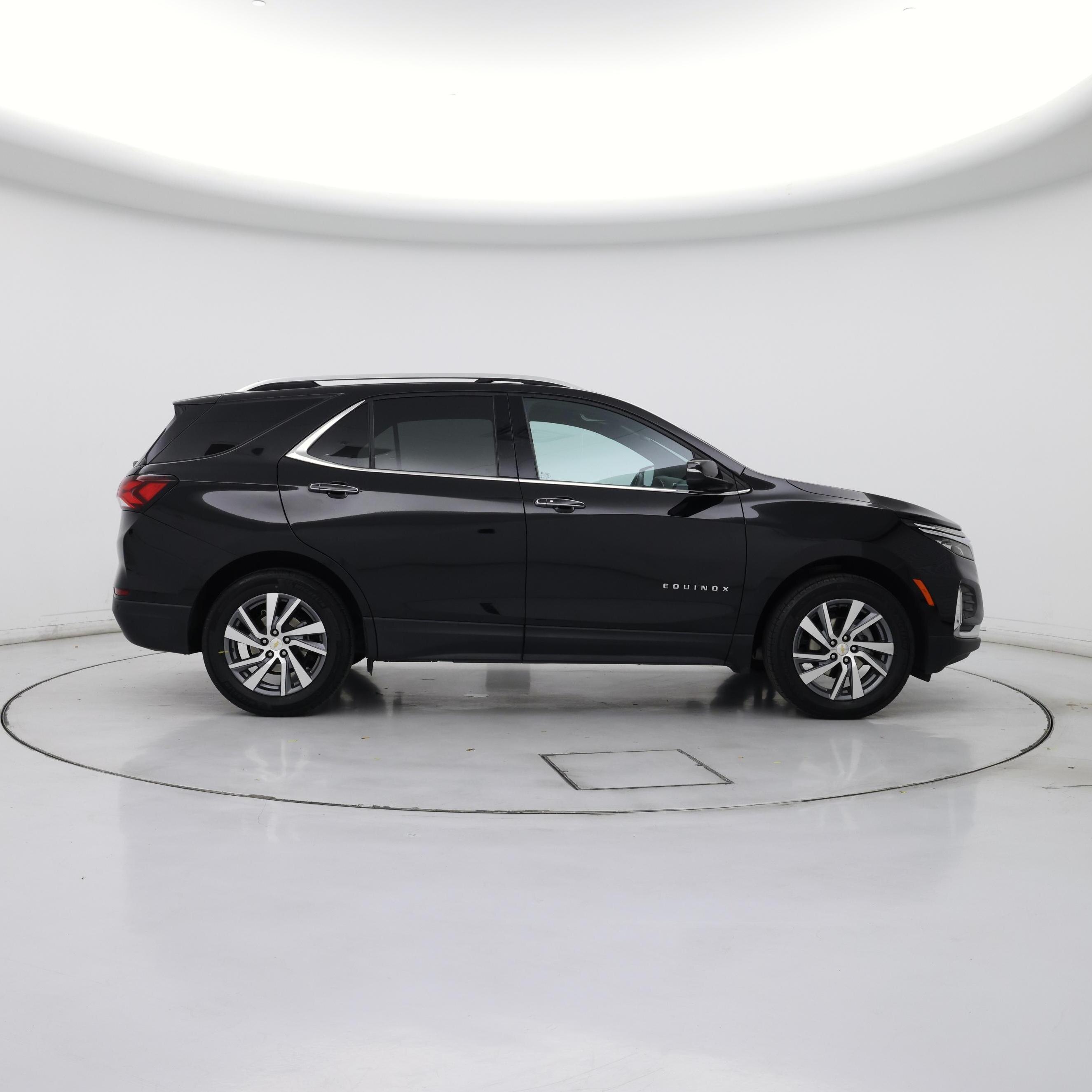 Thumbnail: 2022 Chevrolet Equinox - 7