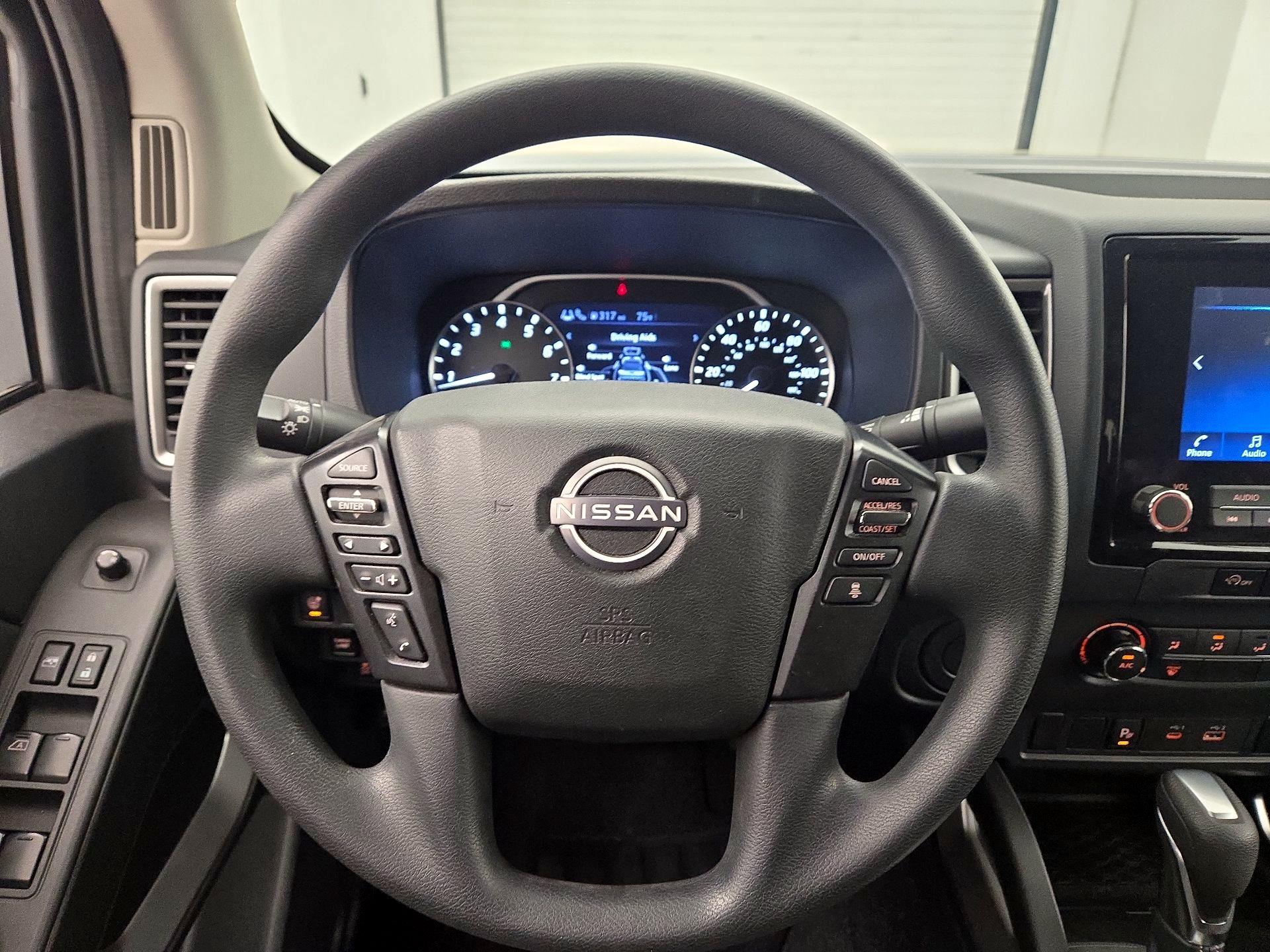 Thumbnail: 2024 Nissan Frontier - 10