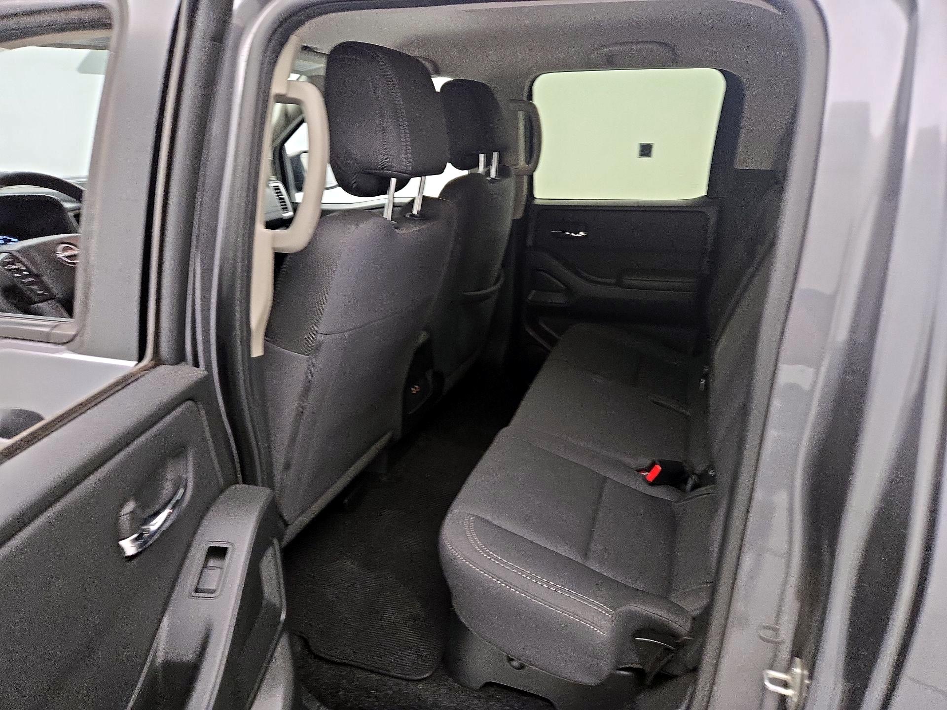 Thumbnail: 2024 Nissan Frontier - 19