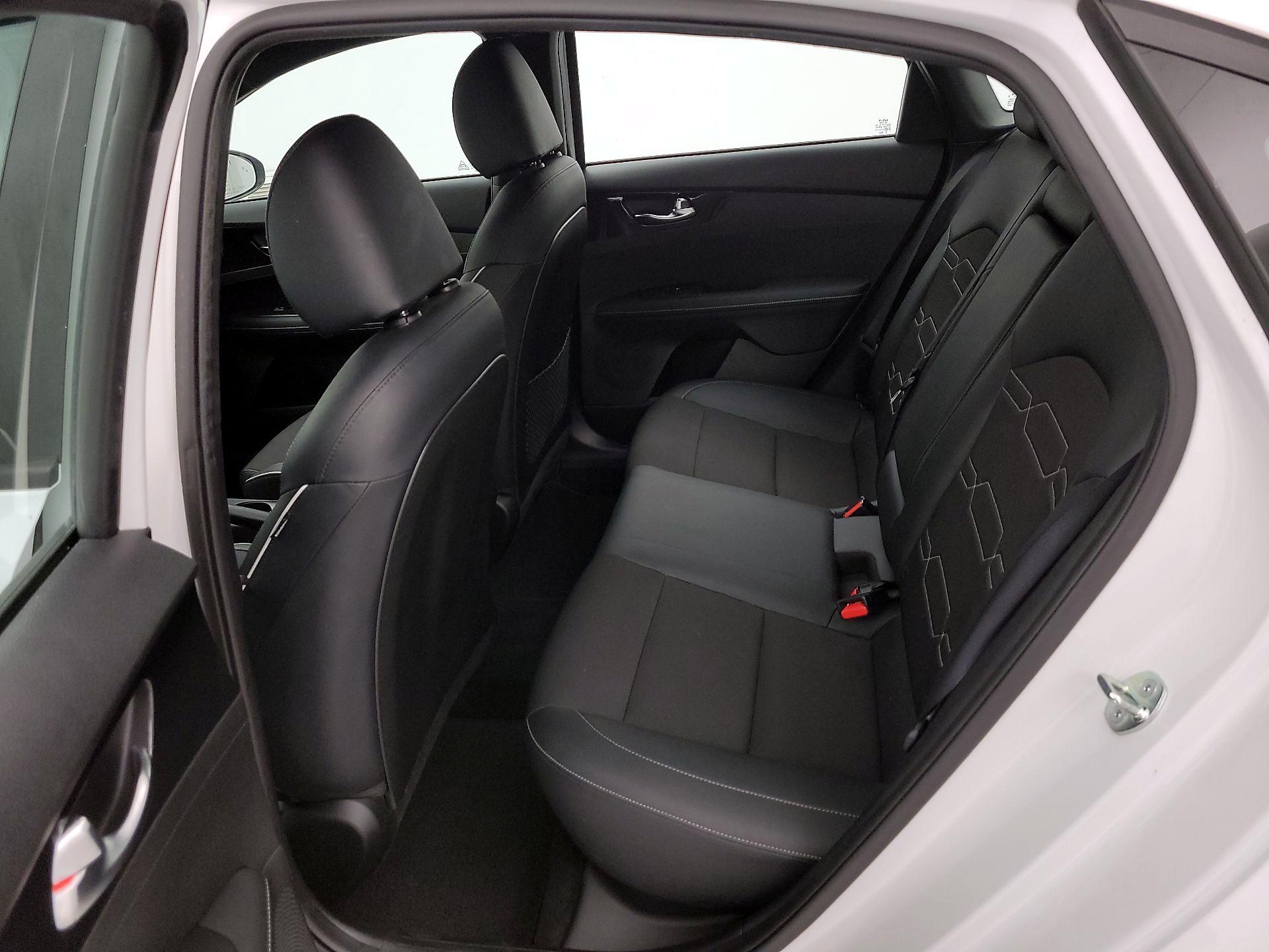 Thumbnail: 2023 Kia Forte - 20