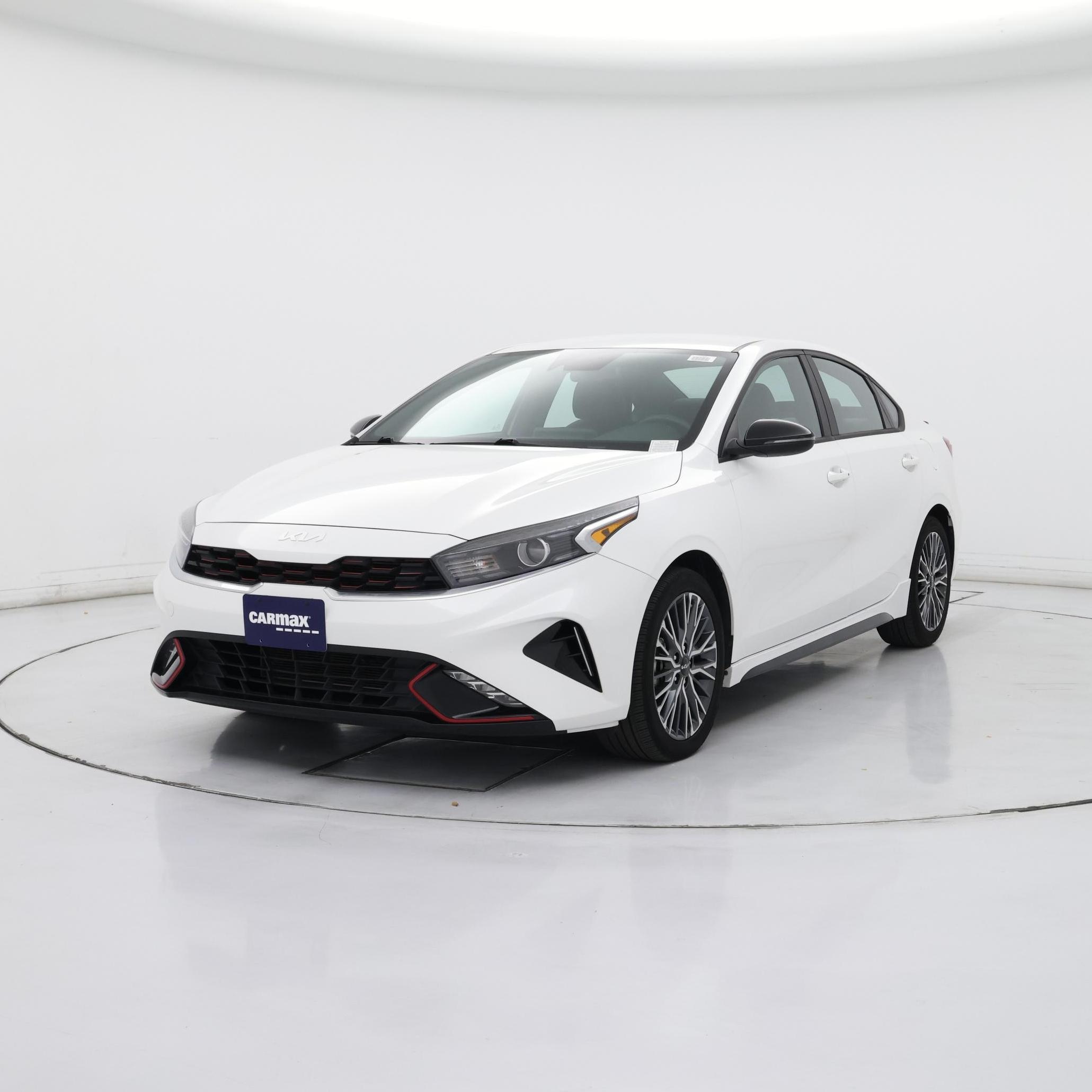 Thumbnail: 2023 Kia Forte - 4