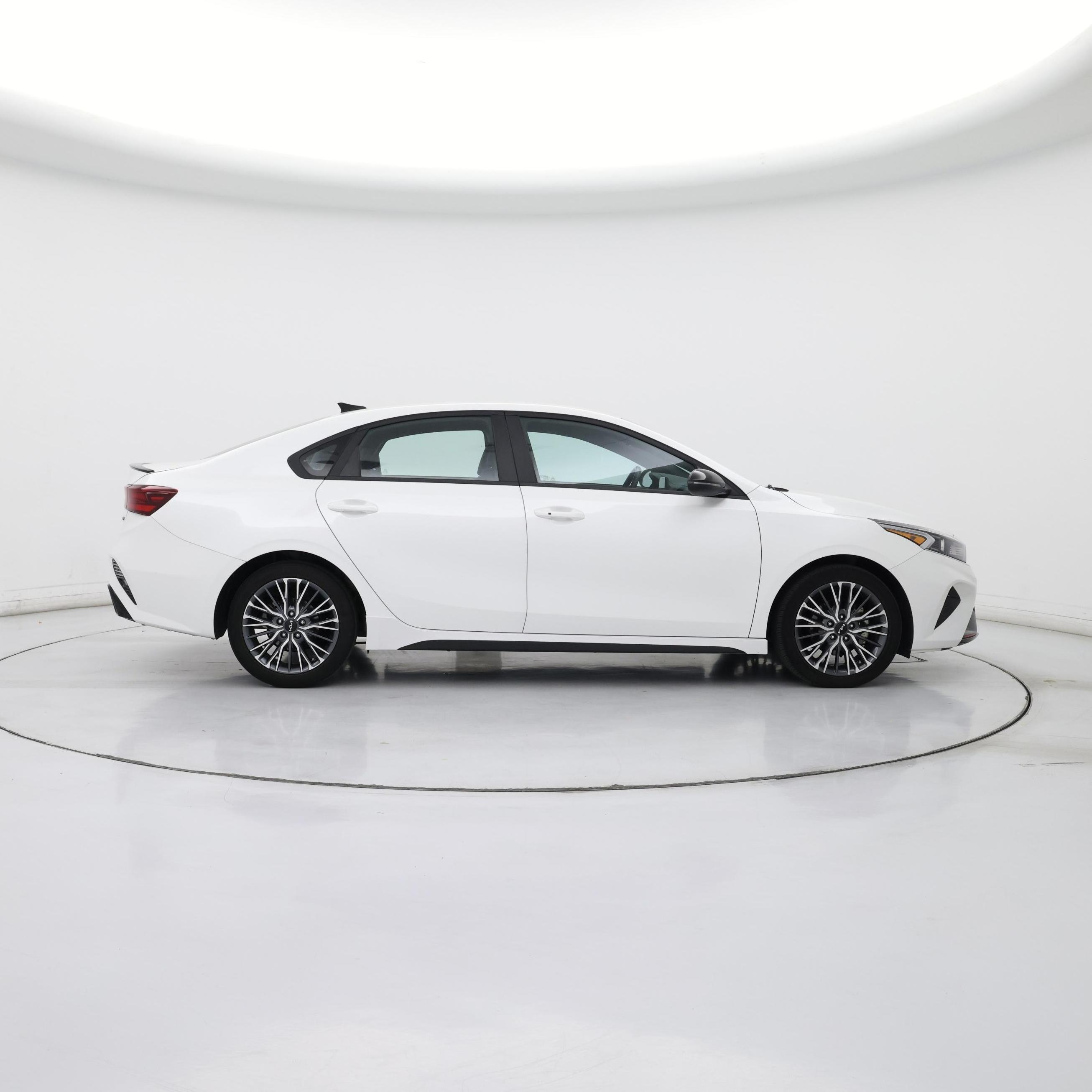 Thumbnail: 2023 Kia Forte - 7