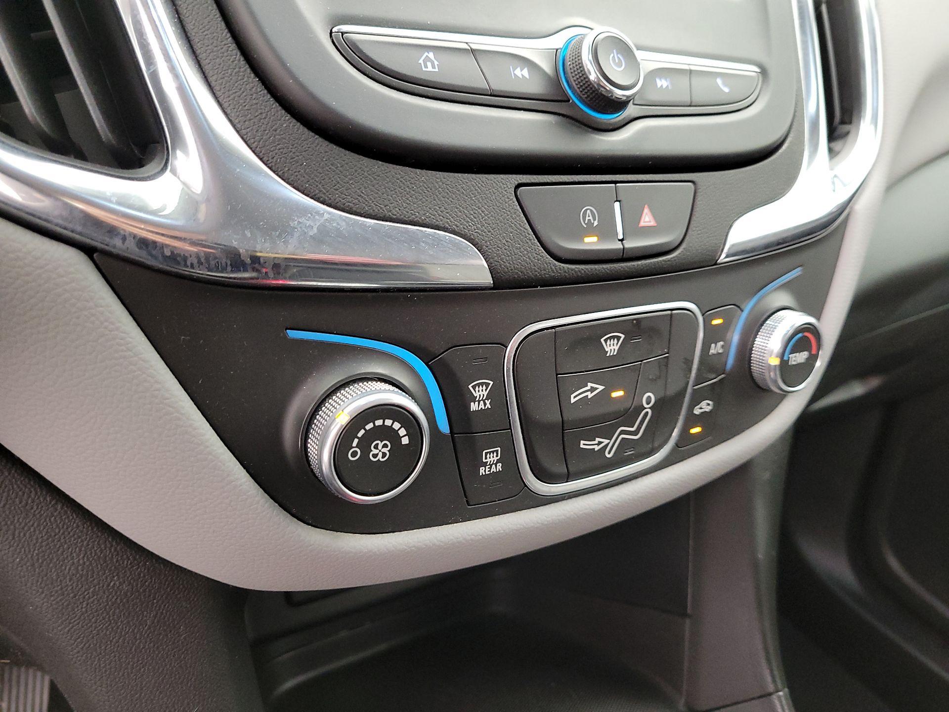 Thumbnail: 2022 Chevrolet Equinox - 16