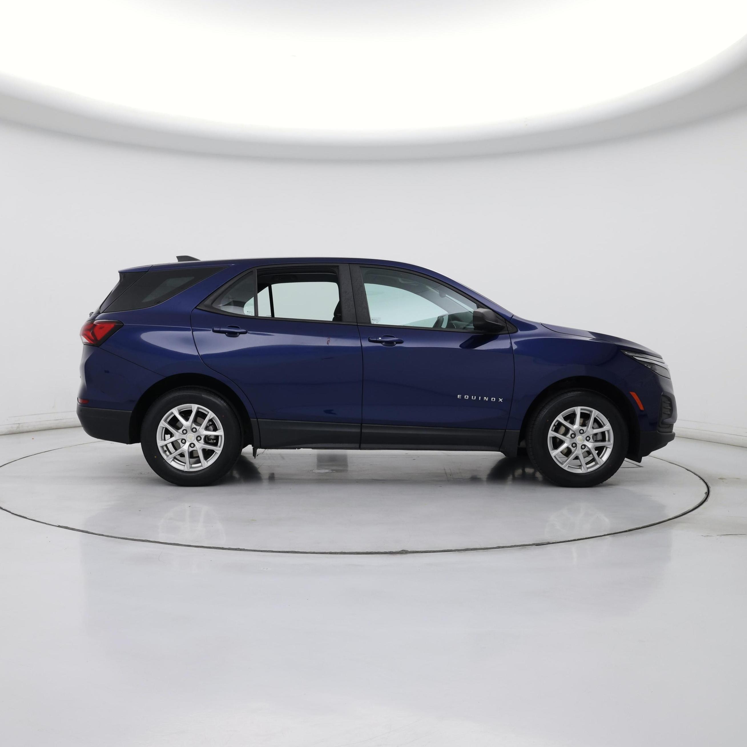 Thumbnail: 2022 Chevrolet Equinox - 7