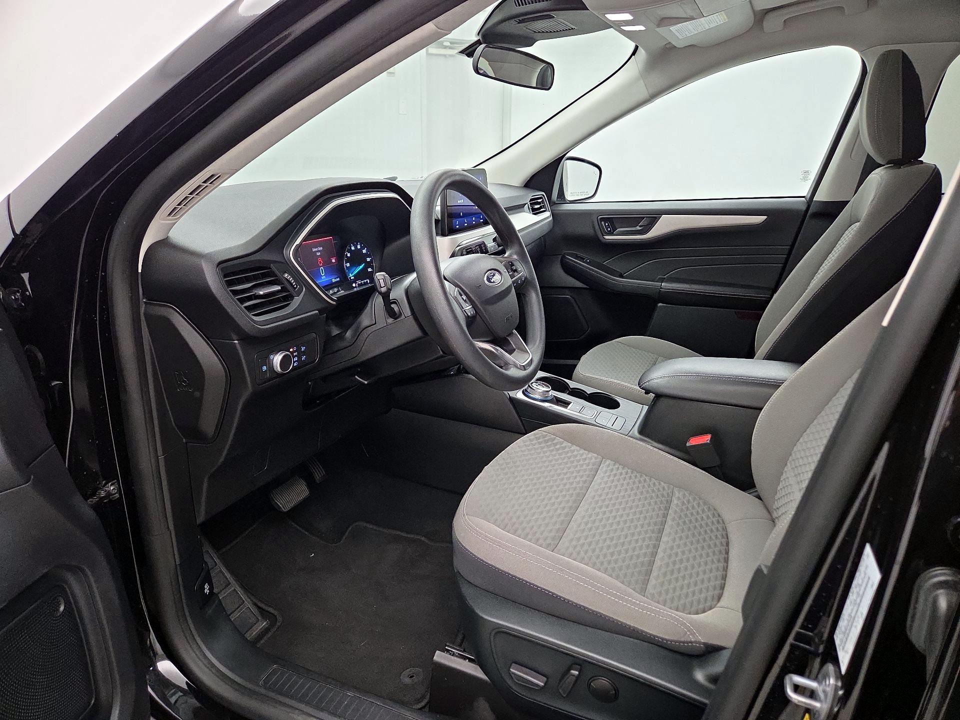 Thumbnail: 2022 Ford Escape - 11