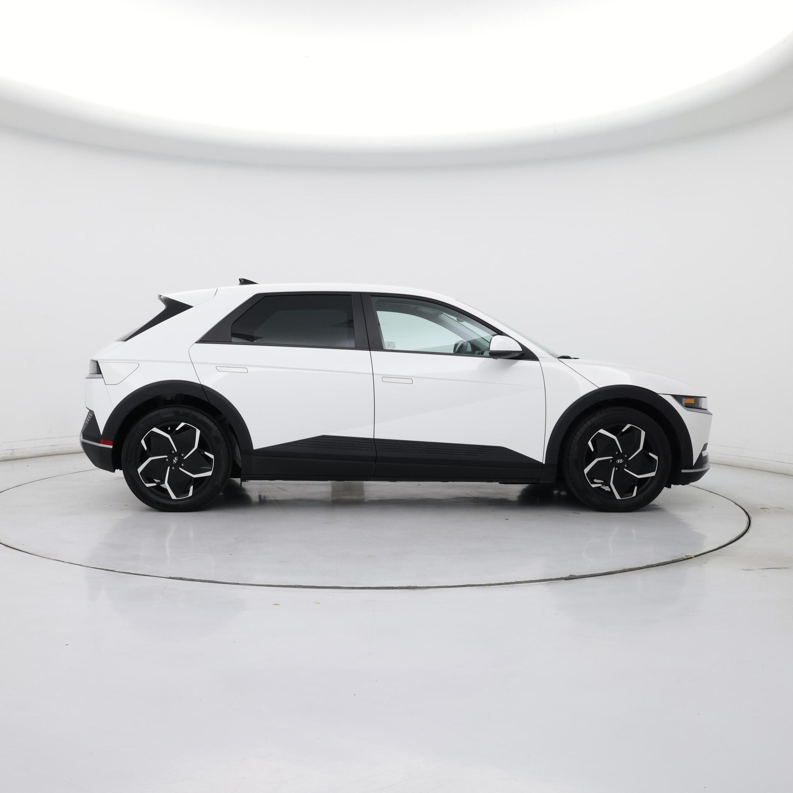 Thumbnail: 2024 Hyundai Ioniq 5 - 7