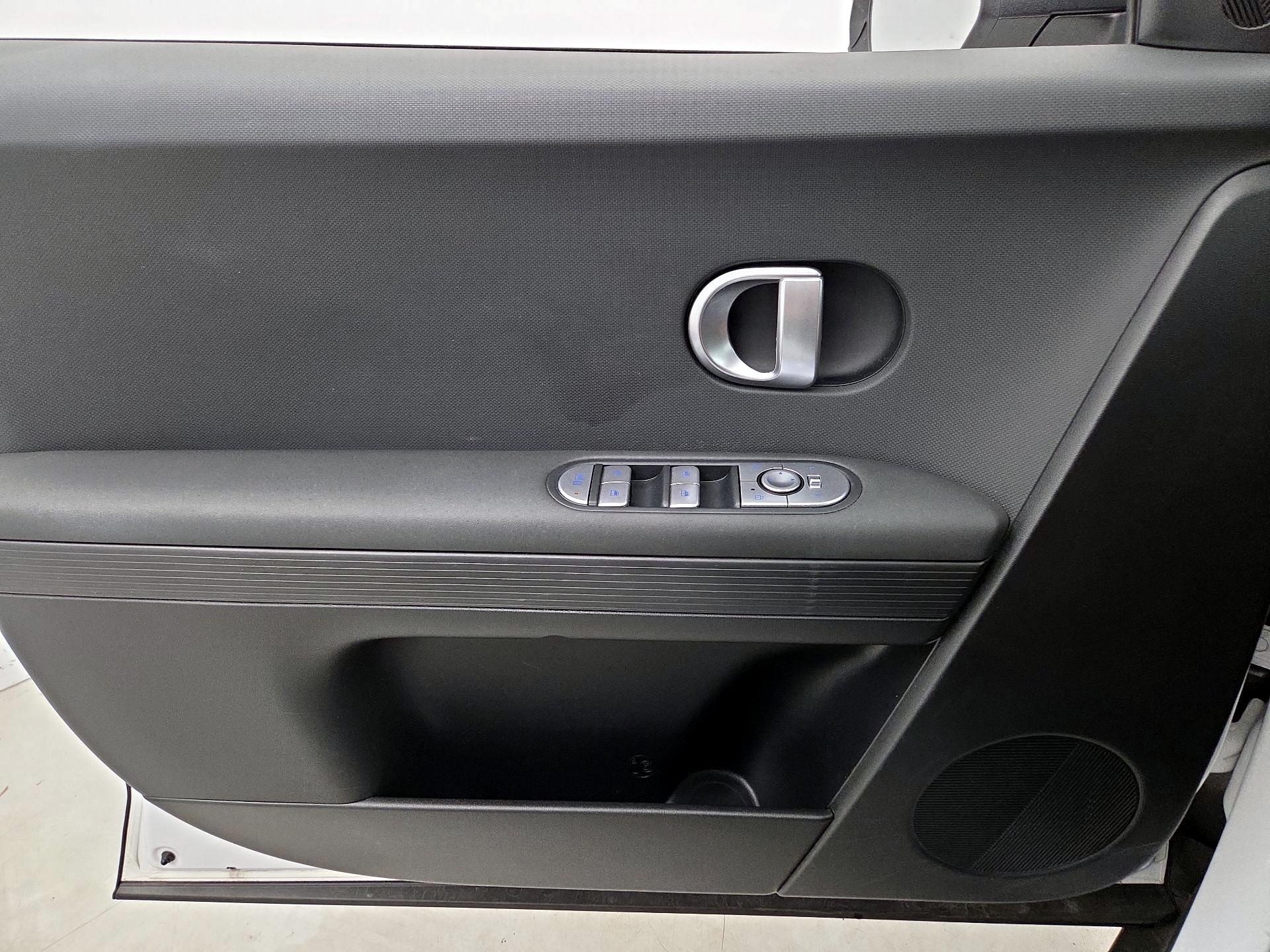 Thumbnail: 2024 Hyundai Ioniq 5 - 12