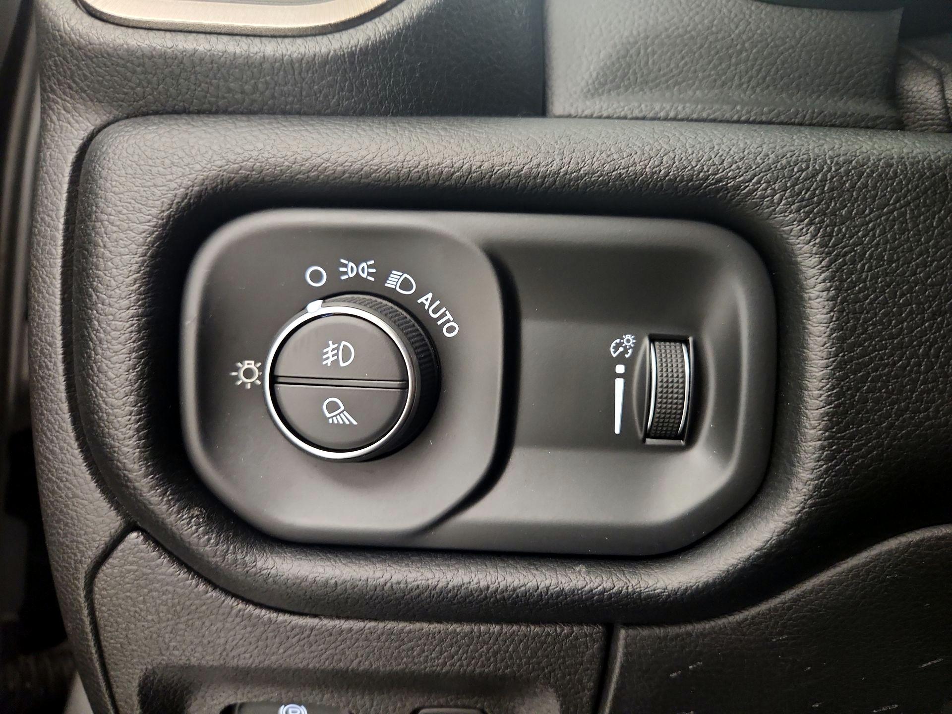Thumbnail: 2021 RAM 1500 - 13