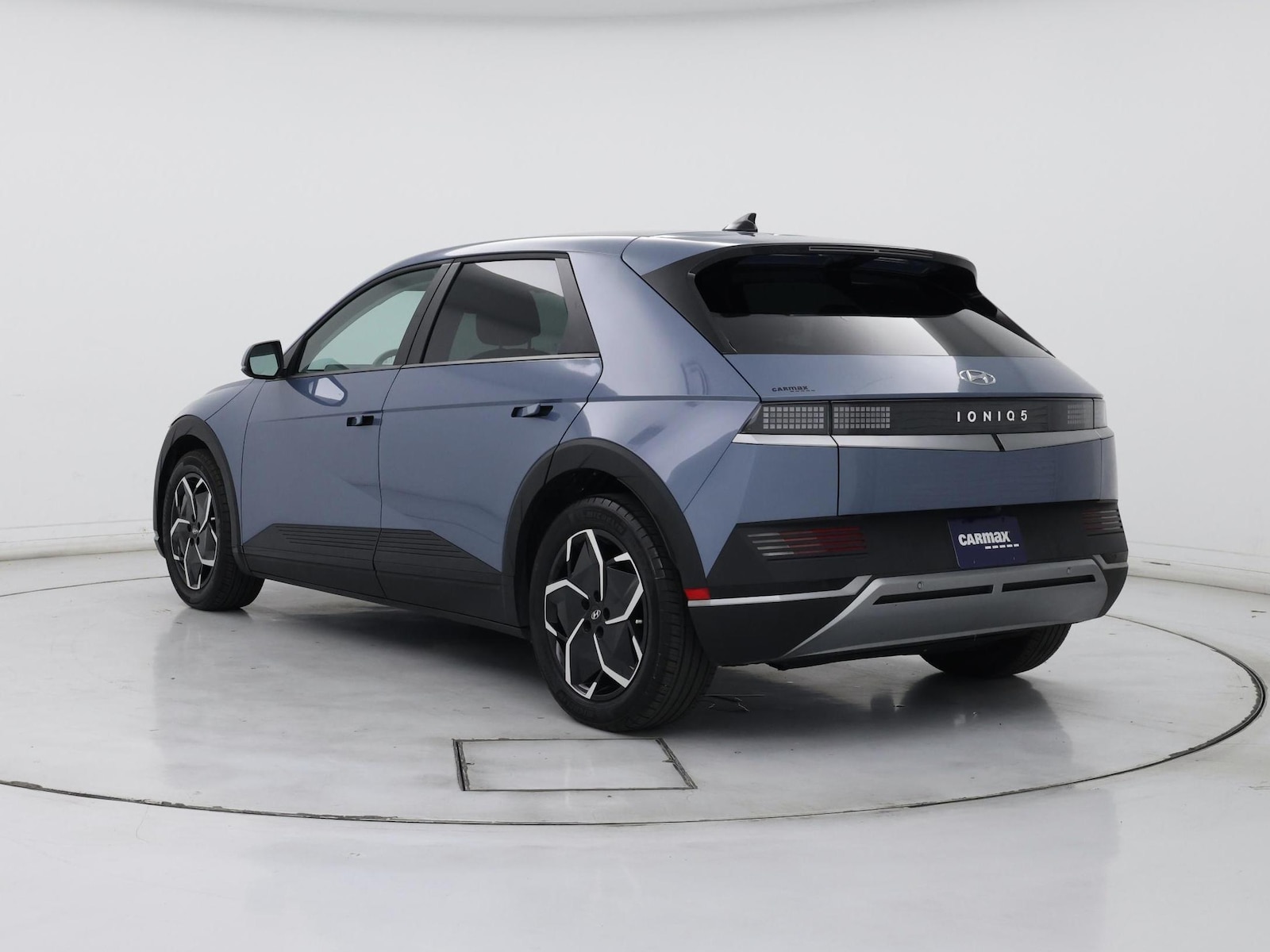 2024 Hyundai IONIQ 5 SEL - Photo 3