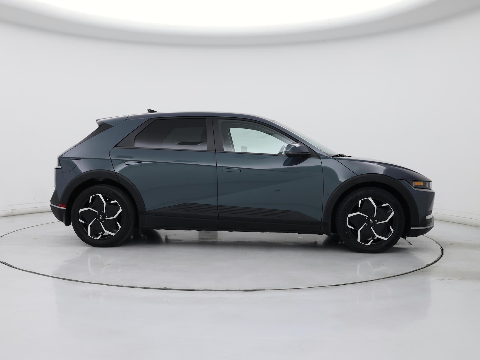2024 Hyundai IONIQ 5 SEL - Photo 8