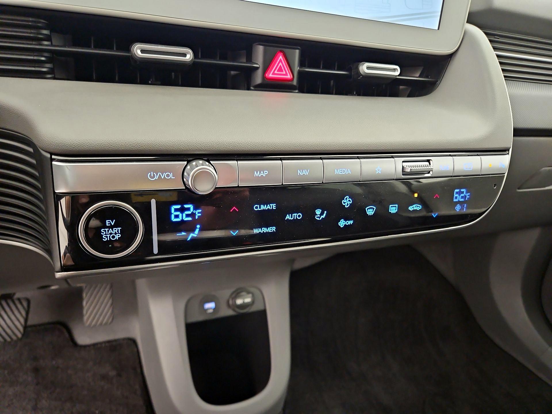Thumbnail: 2024 Hyundai Ioniq 5 - 17