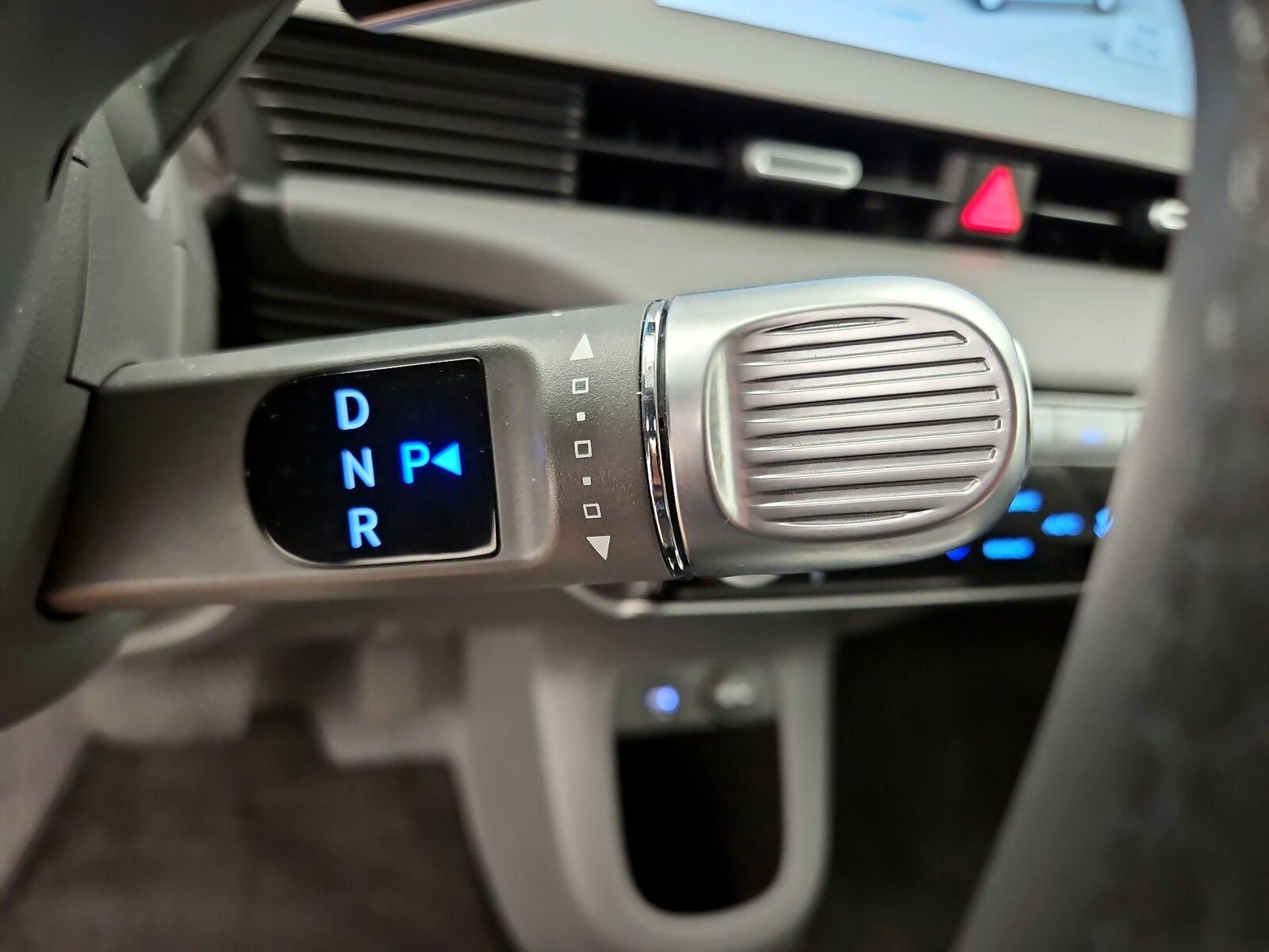 2024 Hyundai IONIQ 5 SE - Photo 19
