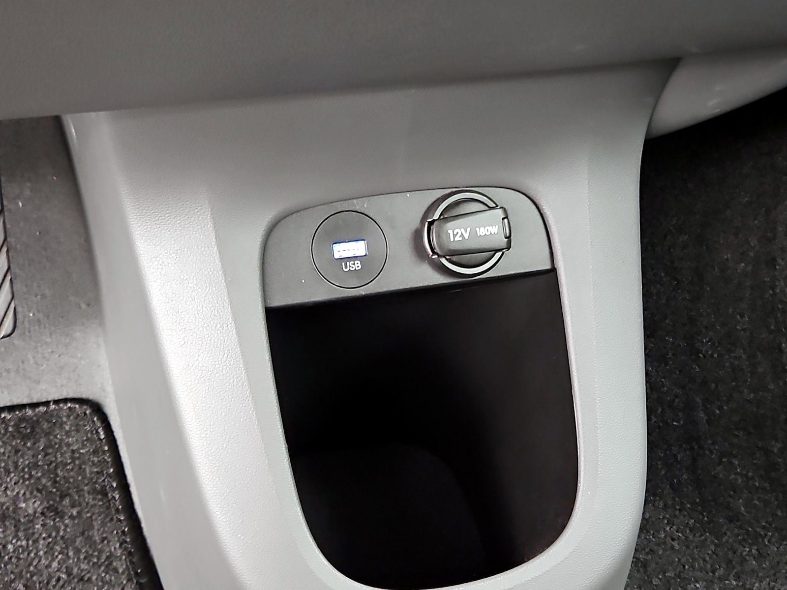 2024 Hyundai IONIQ 5 SE - Photo 20