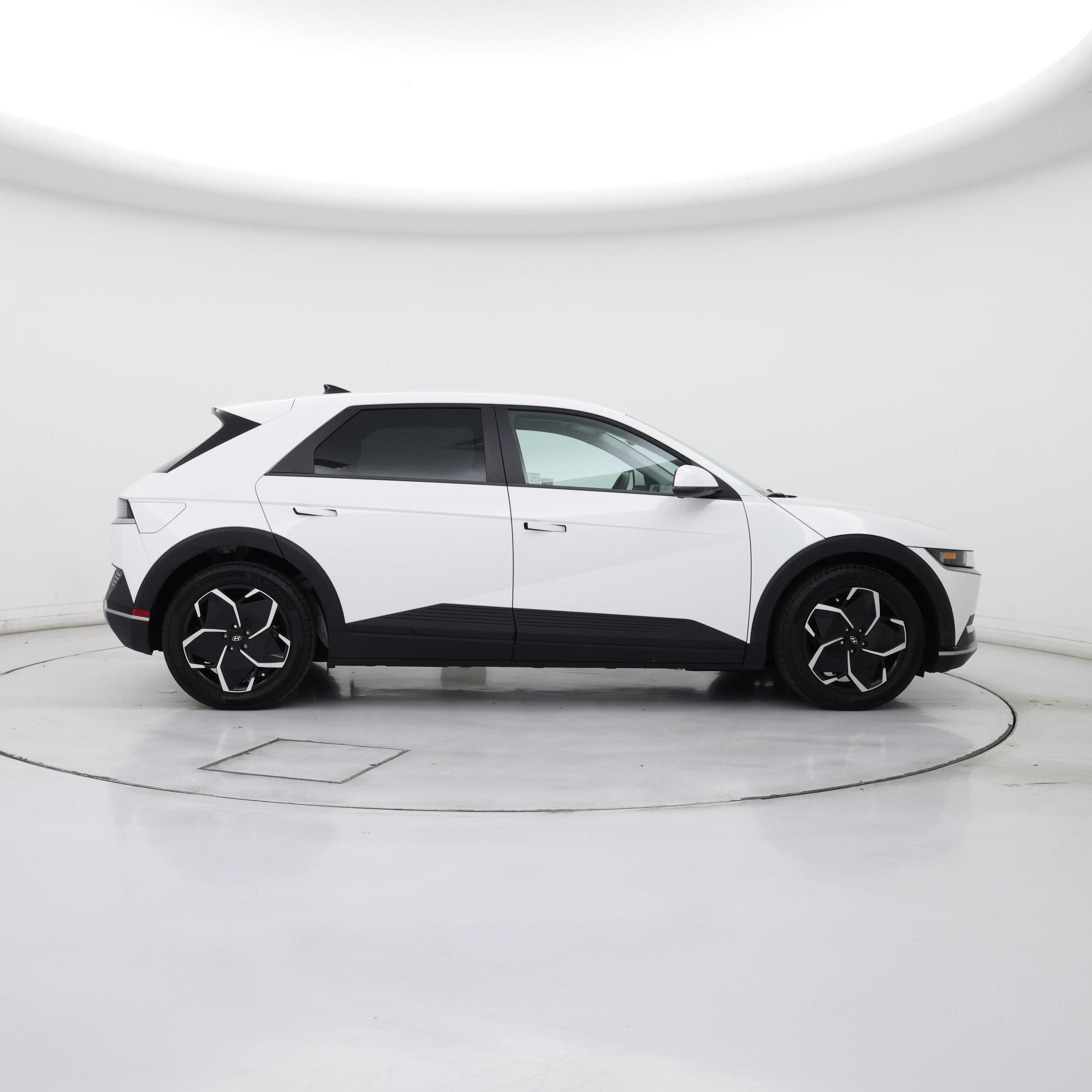 Thumbnail: 2024 Hyundai Ioniq 5 - 7