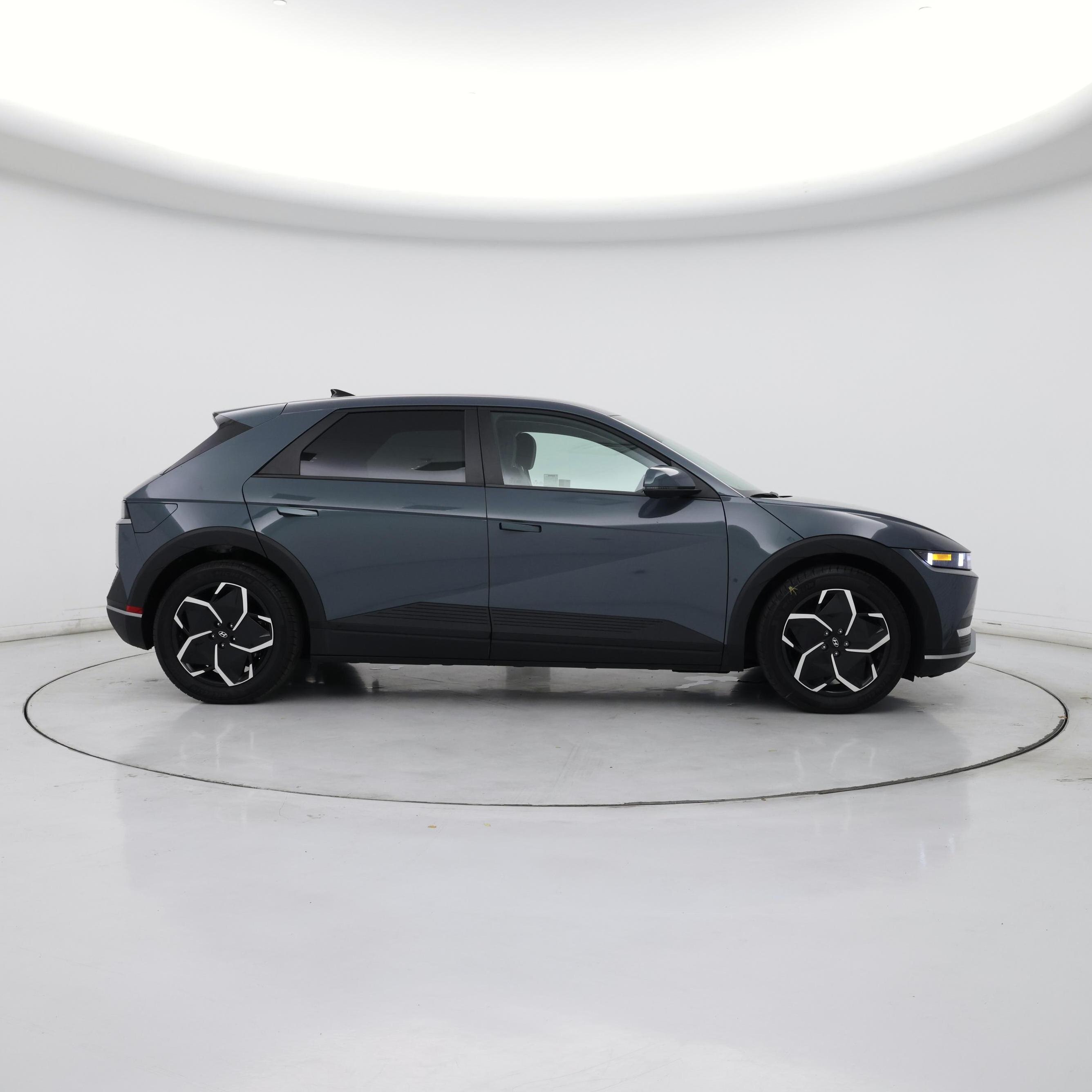 Thumbnail: 2024 Hyundai Ioniq 5 - 7