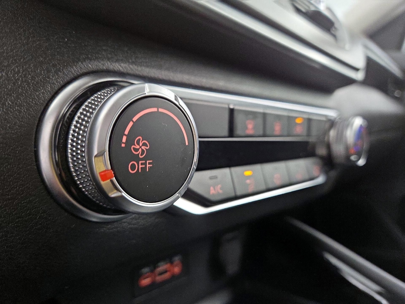 2023 Nissan Altima SV - Photo 15
