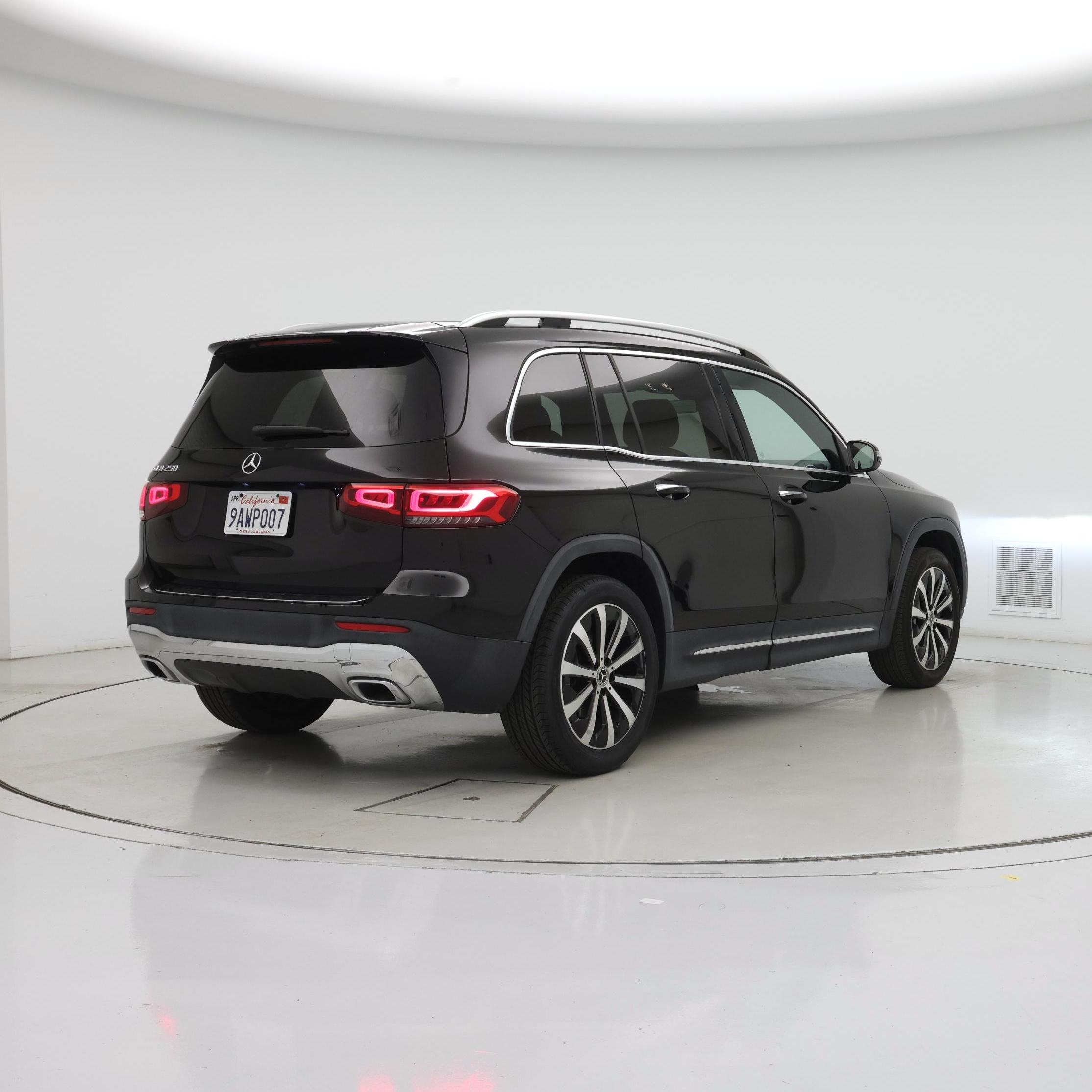 Thumbnail: 2022 Mercedes-Benz GLB - 8