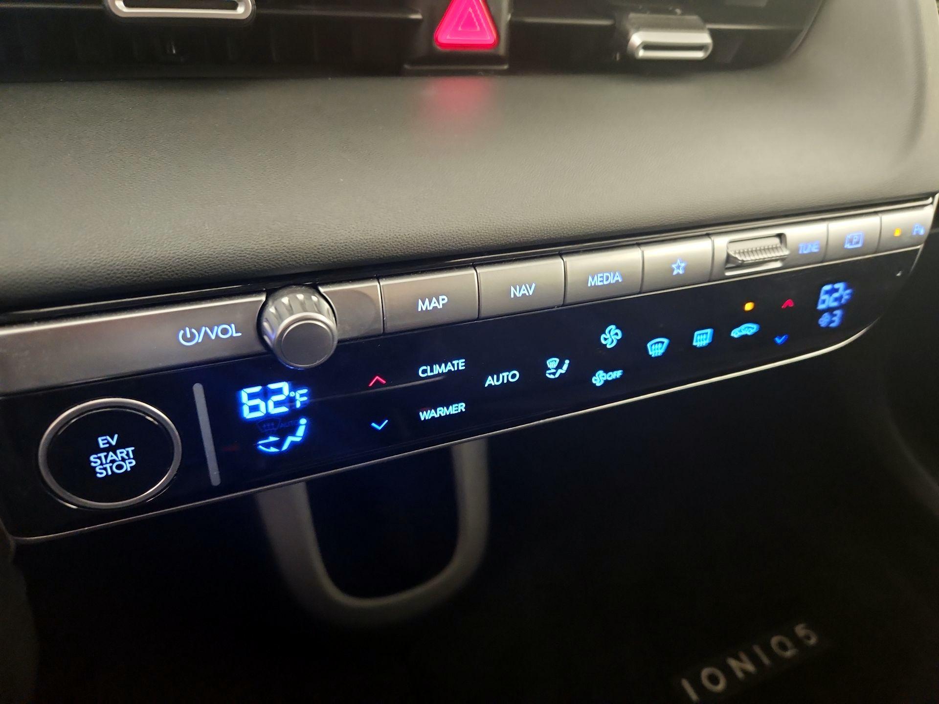 Thumbnail: 2024 Hyundai Ioniq 5 - 16