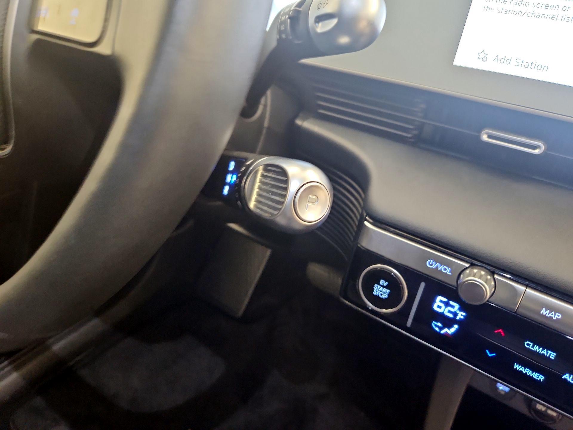 Thumbnail: 2024 Hyundai Ioniq 5 - 17