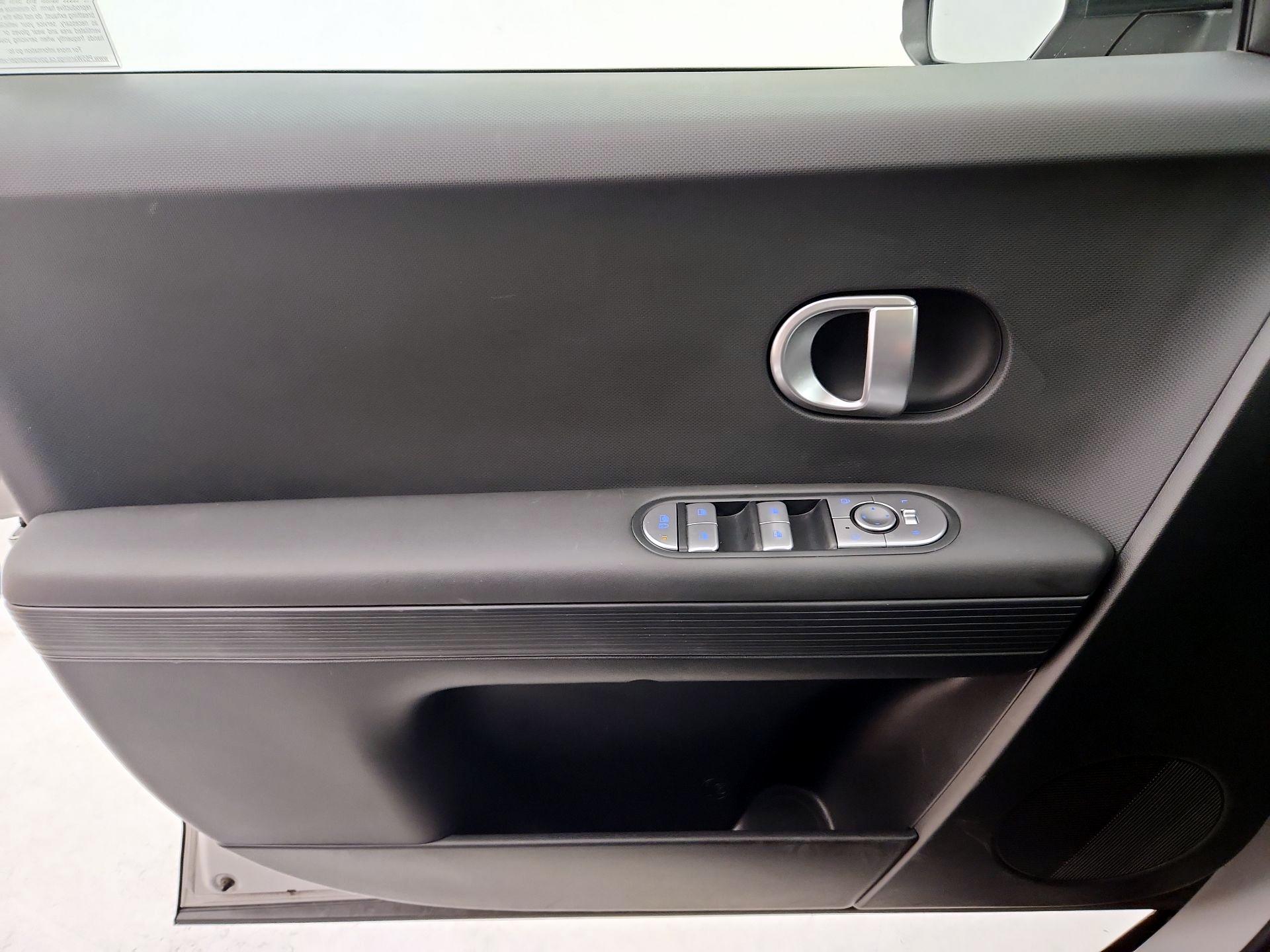Thumbnail: 2024 Hyundai Ioniq 5 - 12
