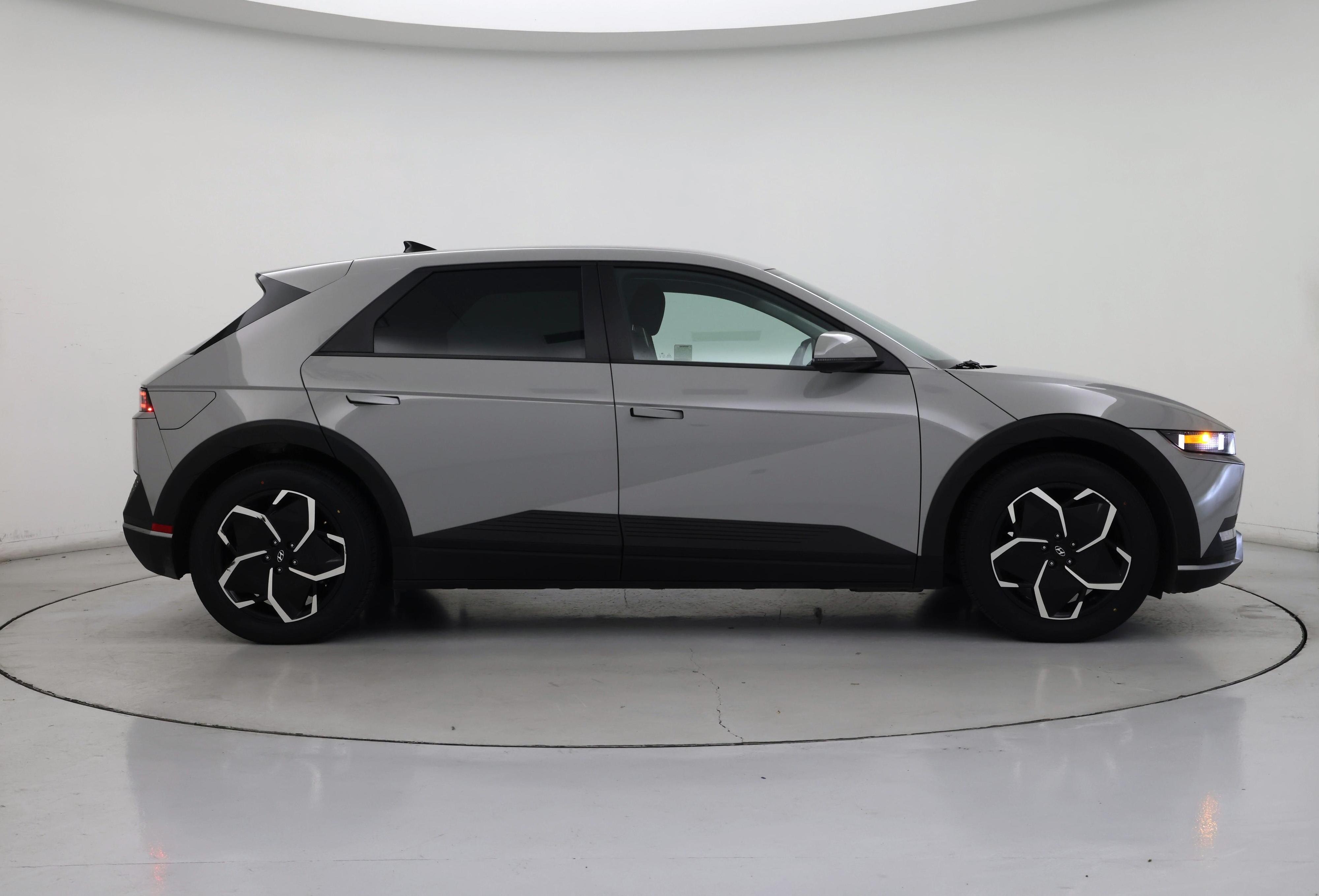 Thumbnail: 2024 Hyundai Ioniq 5 - 7