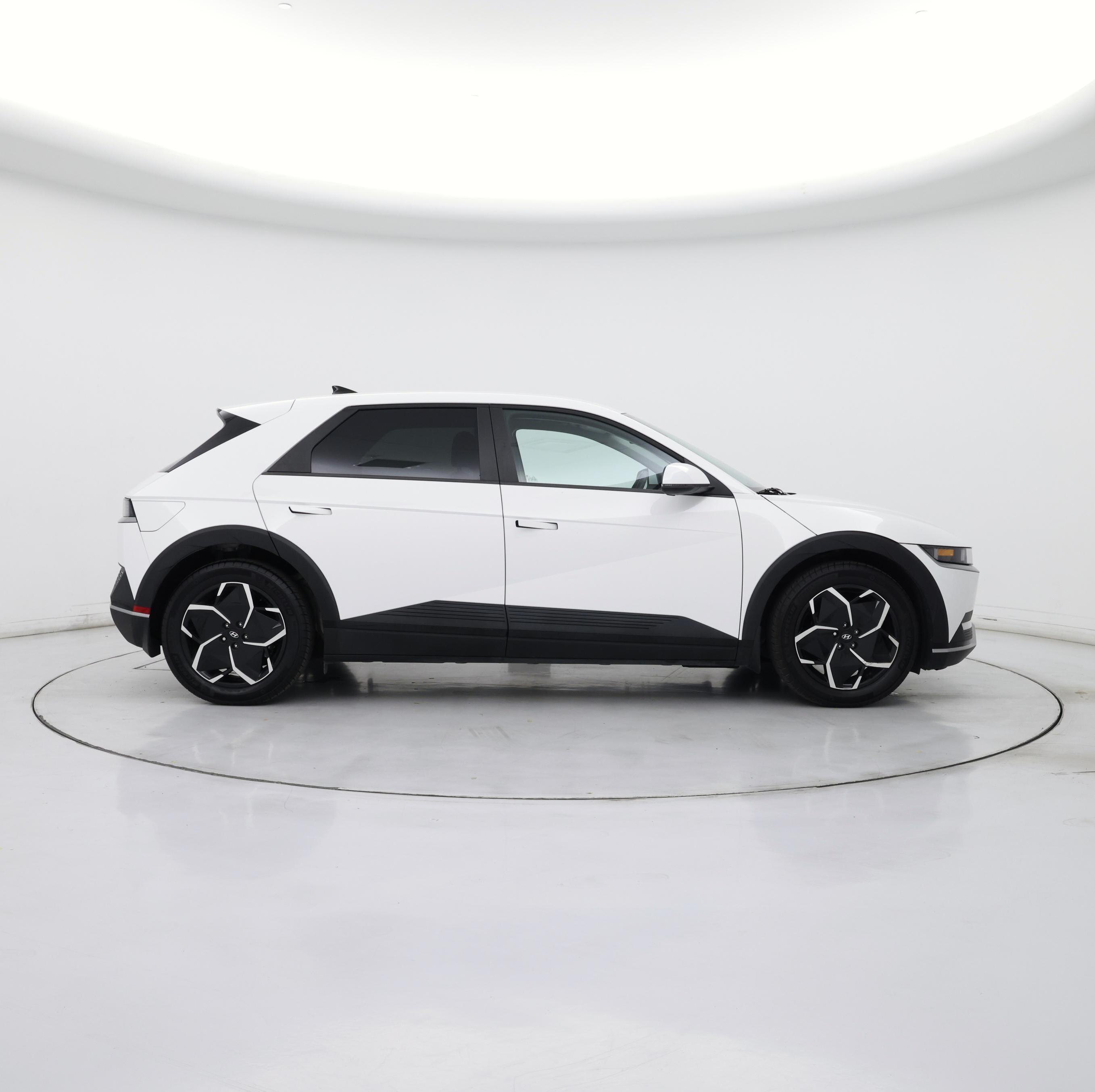 Thumbnail: 2024 Hyundai Ioniq 5 - 7