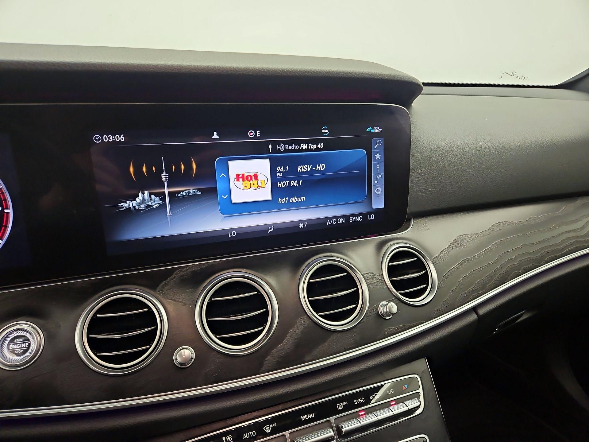 Thumbnail: 2020 Mercedes-Benz E-Class - 16