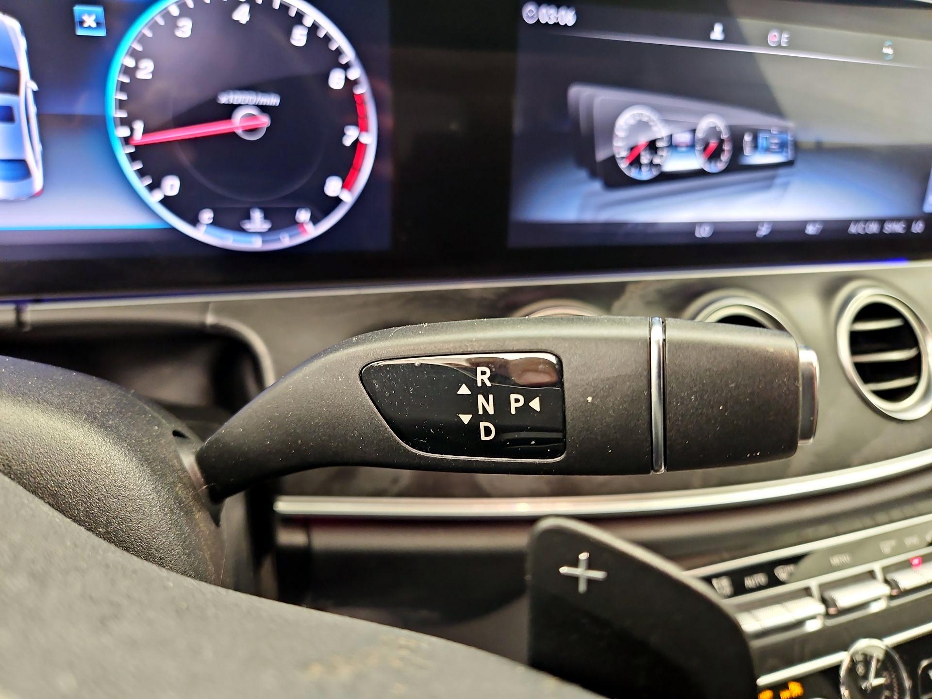 Thumbnail: 2020 Mercedes-Benz E-Class - 18